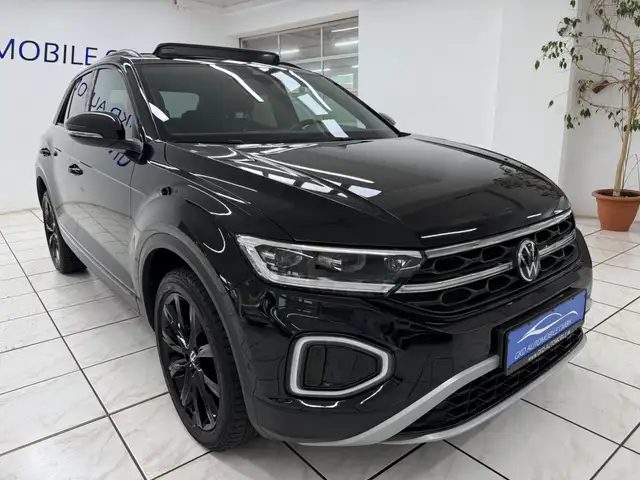 Volkswagen T-Roc view 4