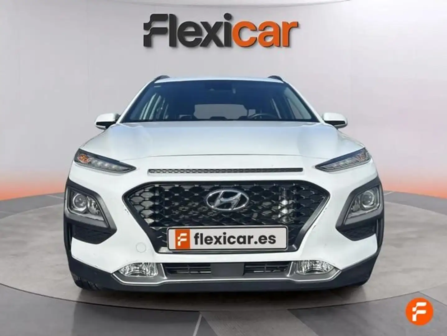 Hyundai KONA 1.0 TGDI Essence 4x2 Blanco - 2