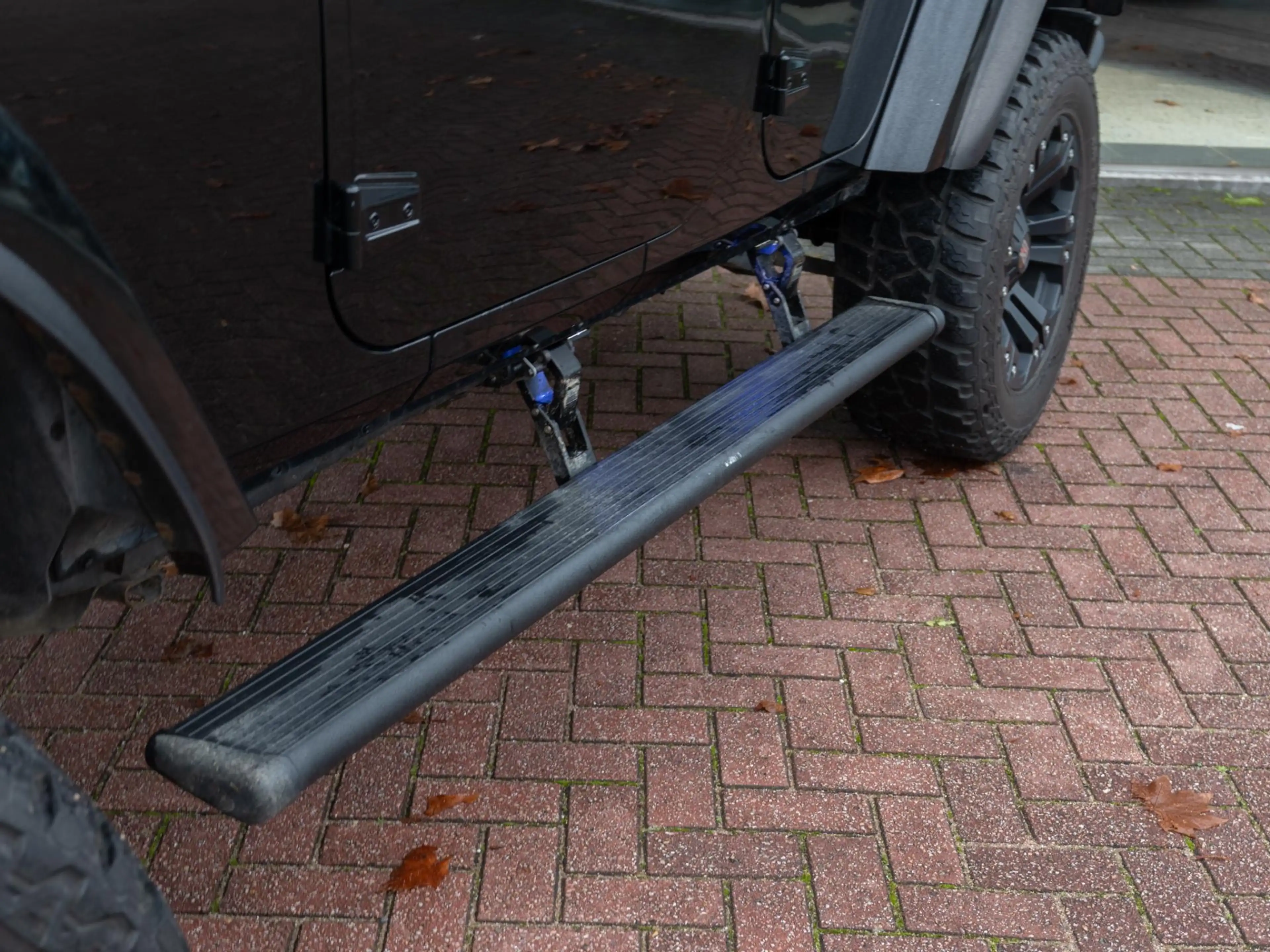 Jeep Wrangler Unlimited 3.6 Sahara | Cruise | Side step | Lier — photo 15