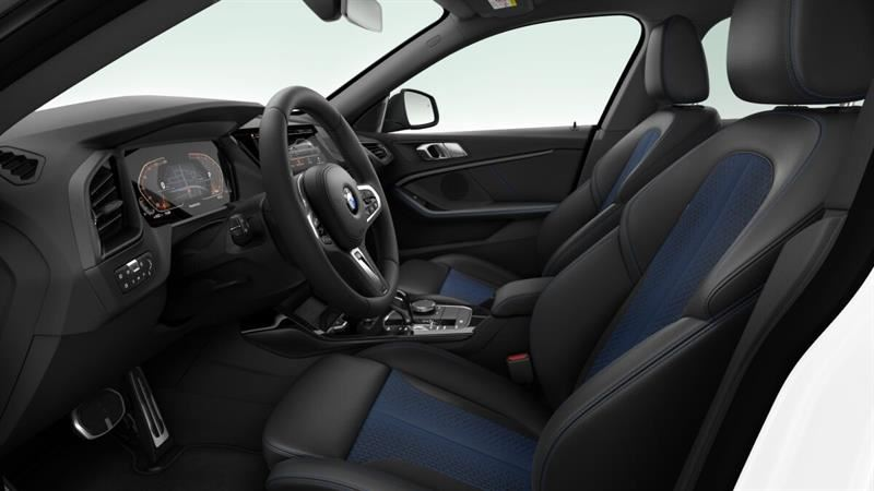 BMW 218 M Sport — photo 10