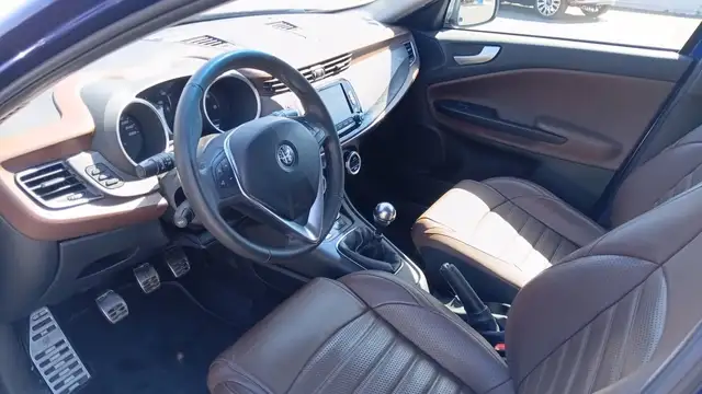 Alfa Romeo Giulietta view 8