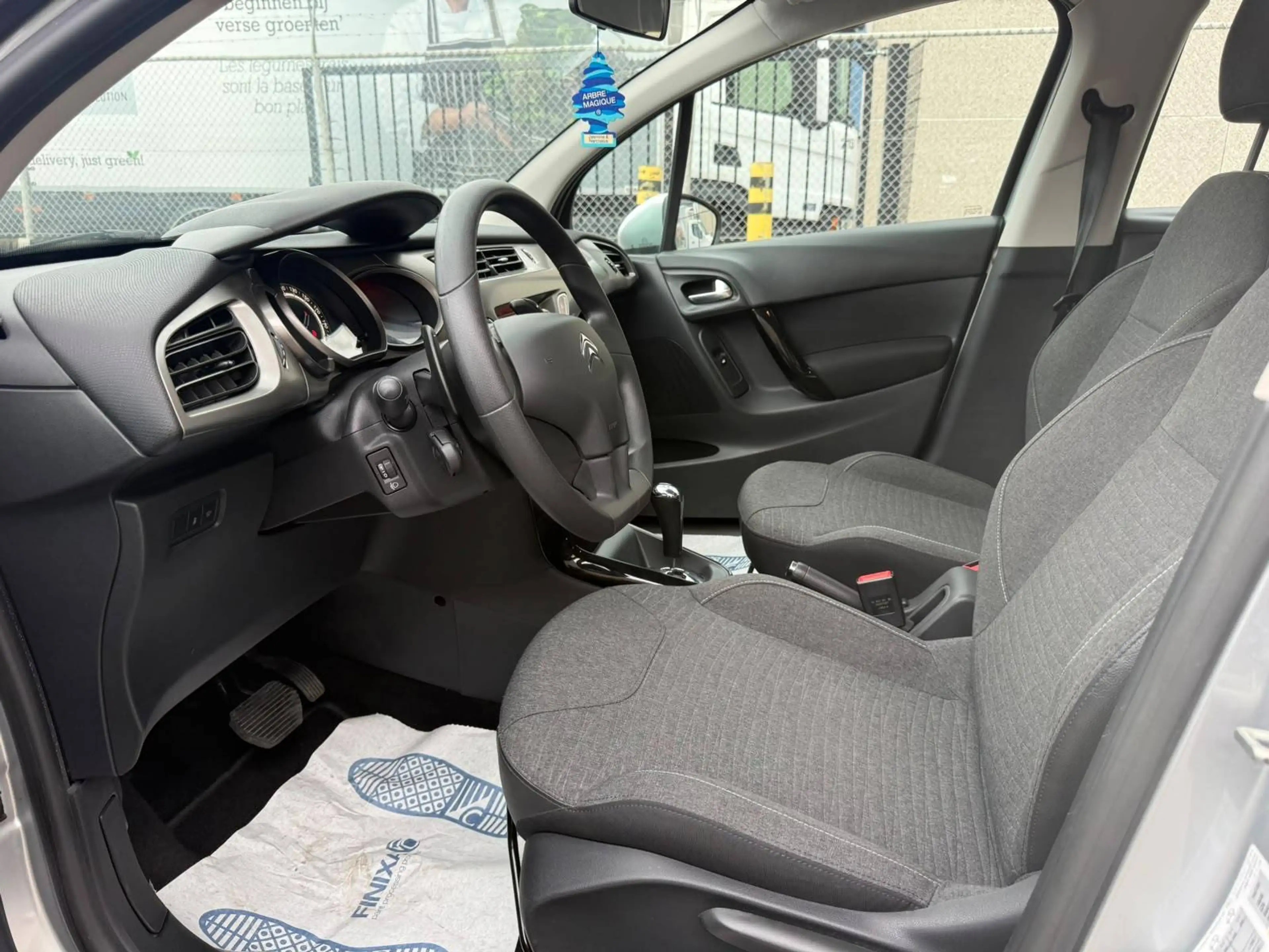 Citroen C3 C3 1.2i PureTech Business (Fleet) — photo 10
