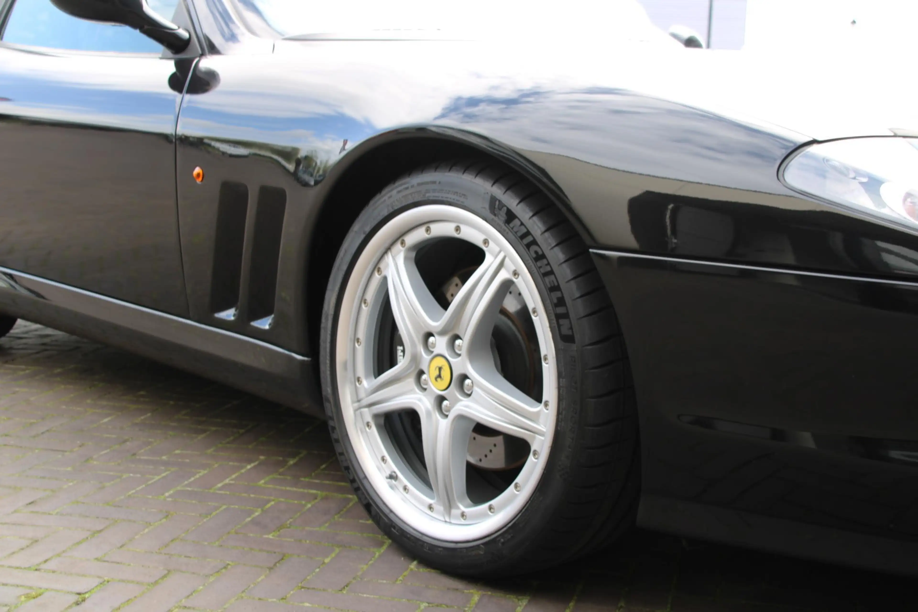 Ferrari 575 Superamerica | 540pk | 1 van 559 | 25.249km | — photo 13