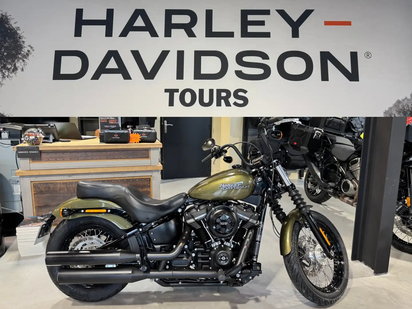 Harley-Davidson Street Bob - 1