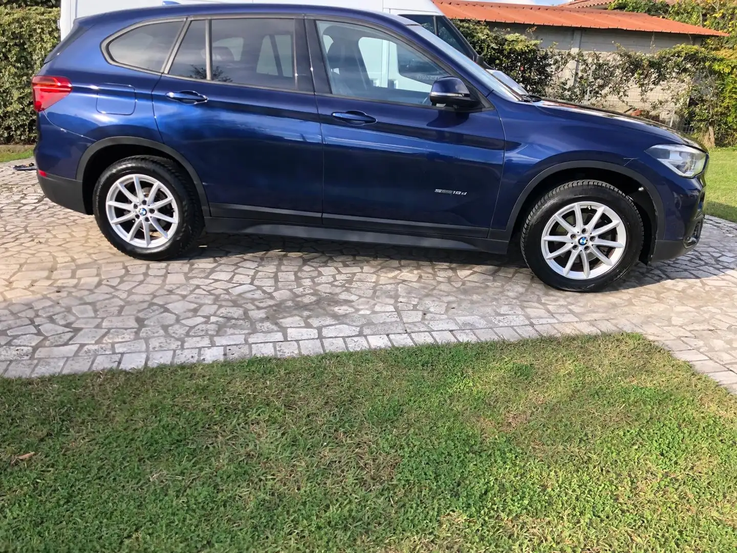 BMW X1 X1 xdrive18d Advantage auto Blu/Azzurro - 2