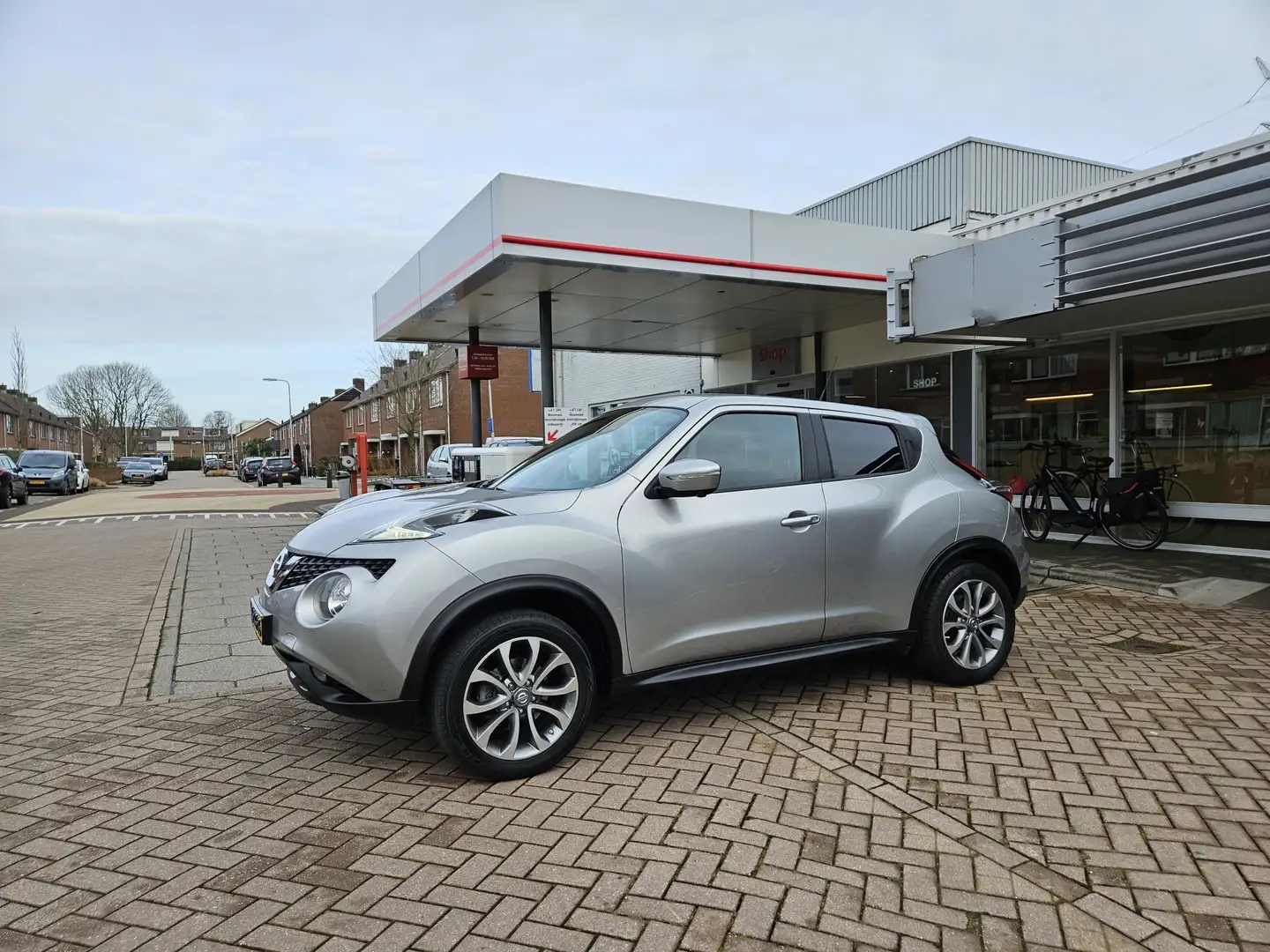 Nissan Juke 1.2 DIG-T S&S 115pk 2WD Connect Edition Grijs - 1