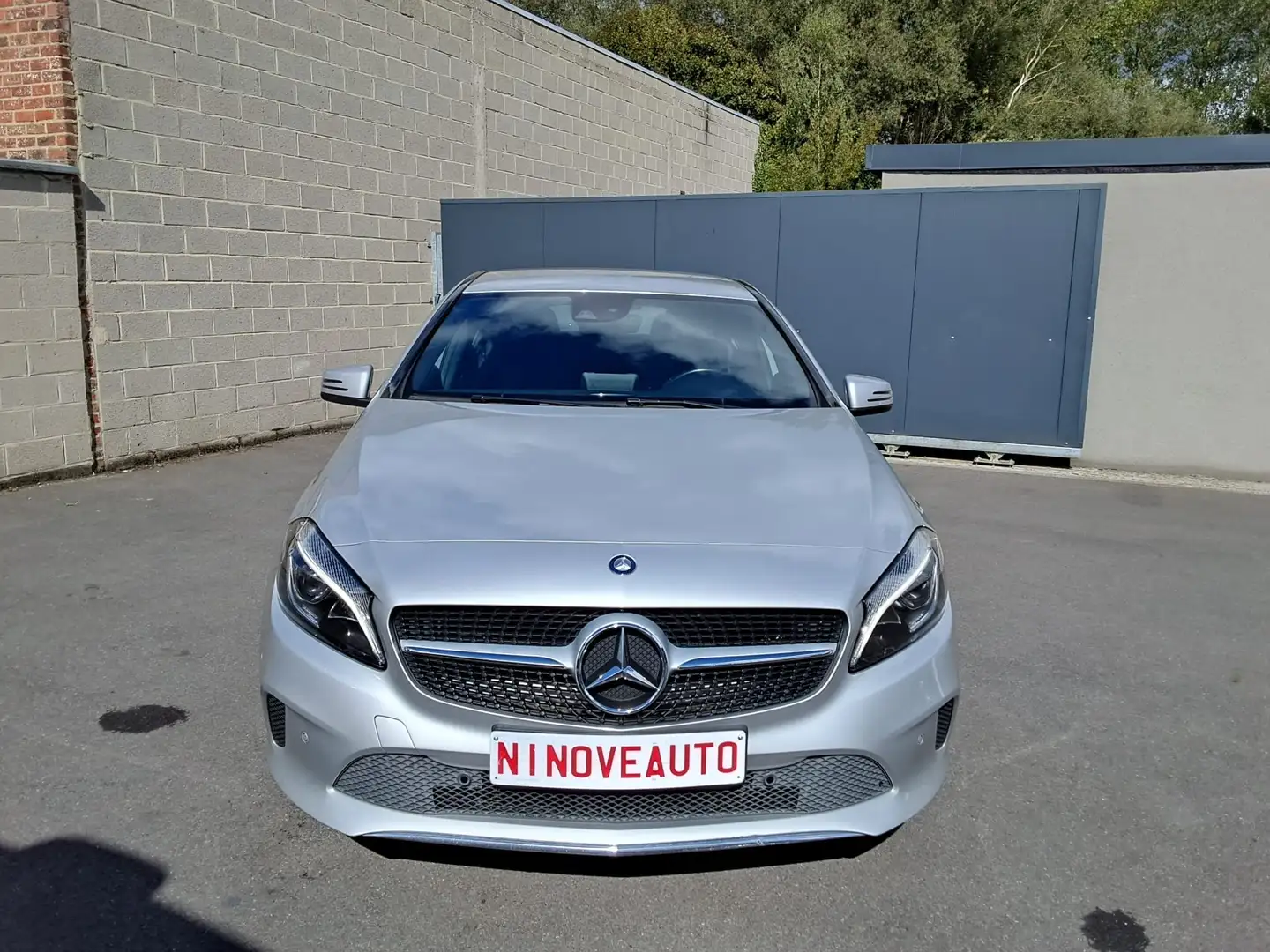 Mercedes-Benz A 180 * 1STE EIGEN  NAVI CAMERA AIRCO VERWARMDE ZETELS * Zilver - 1