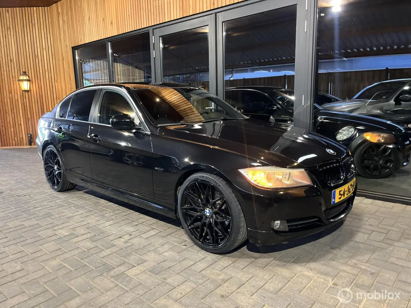 BMW 325 3-serie 325i High Executive | LEER | AUT | PDC | C Siyah - 1