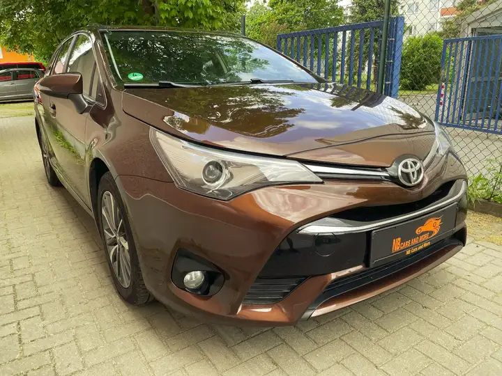 Toyota Avensis Touring Sports Business Edition!!!