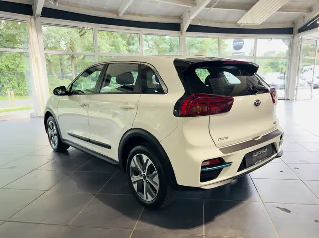Kia Niro view 5