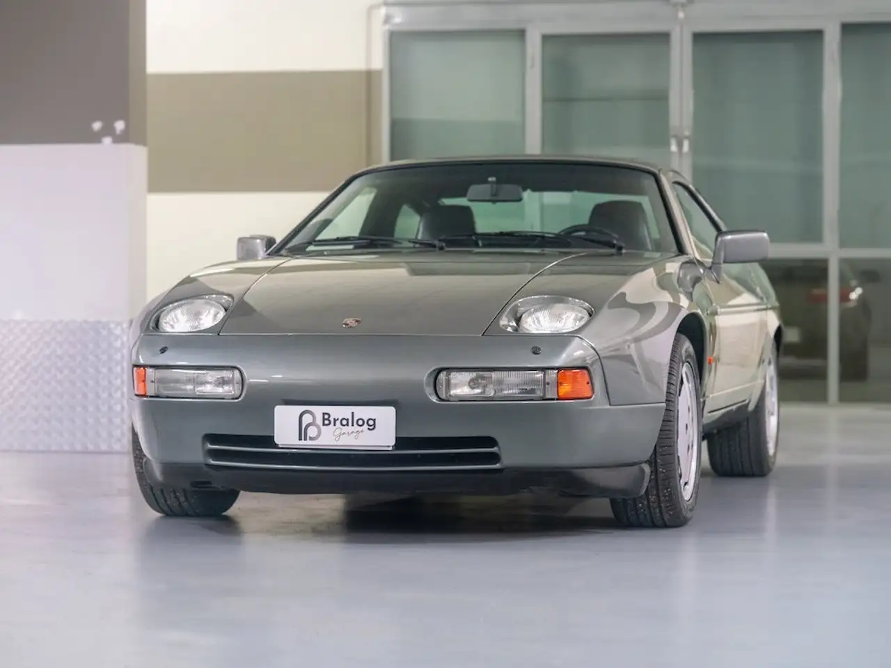 Porsche 928 5.0 S4, foto 6