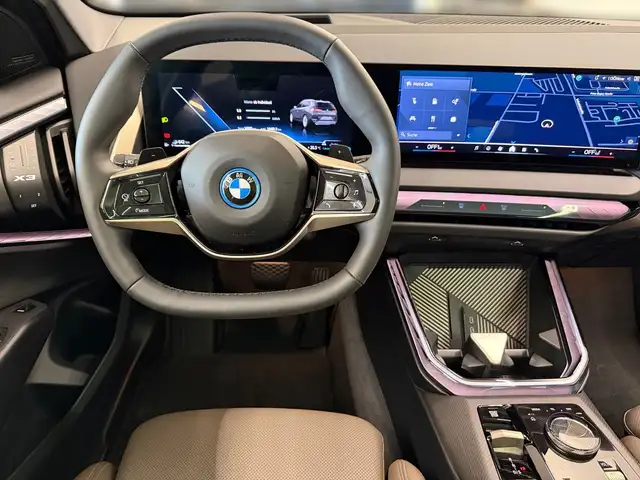 BMW X3 view 8