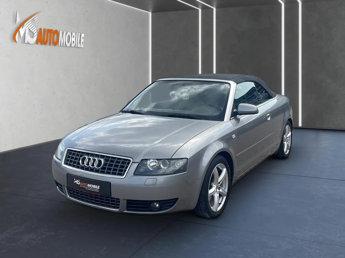 Audi A4 Cabriolet 1.8 T S line+BOSE+XENON+TÜV 11/26 Gris - 2