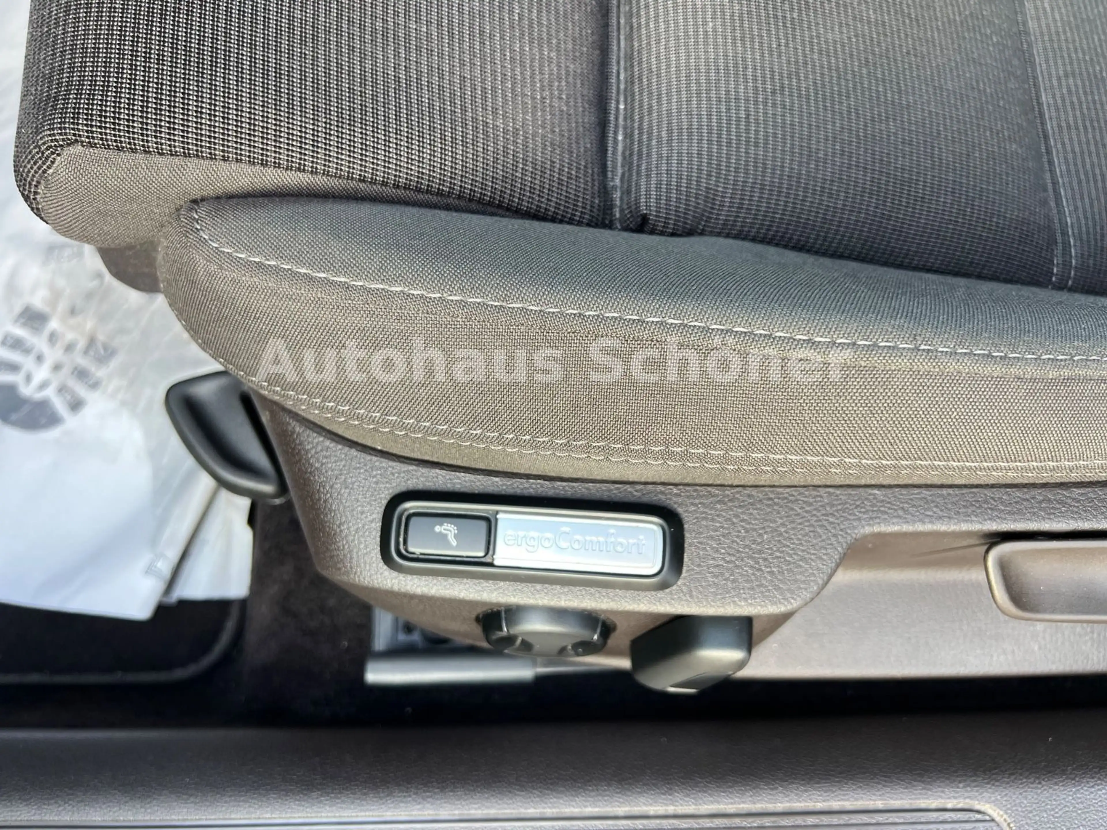 Volkswagen Passat Variant Comfortline **AUTOMATIK*NAVI** — photo 12