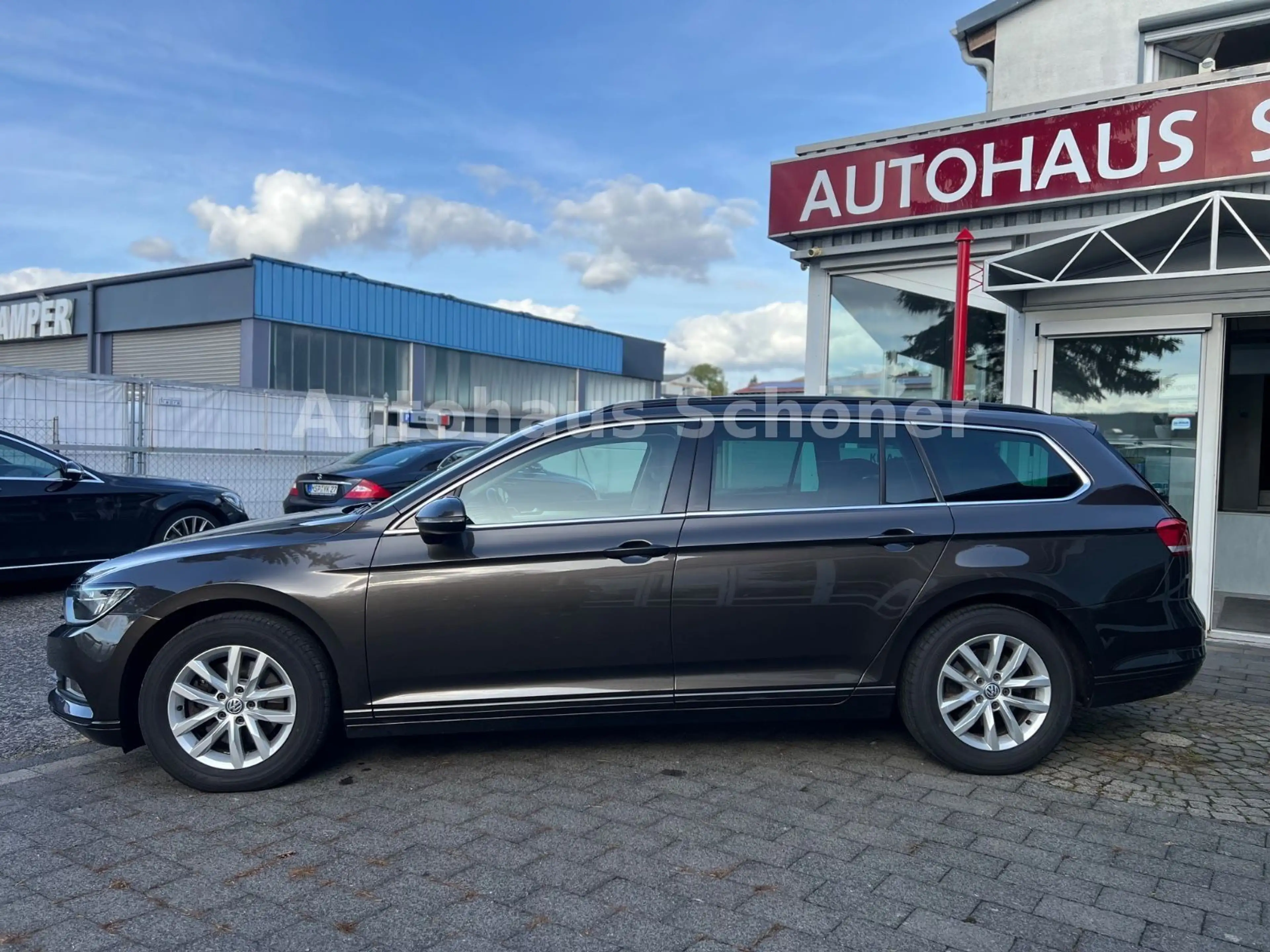 Volkswagen Passat Variant Comfortline **AUTOMATIK*NAVI** — photo 9