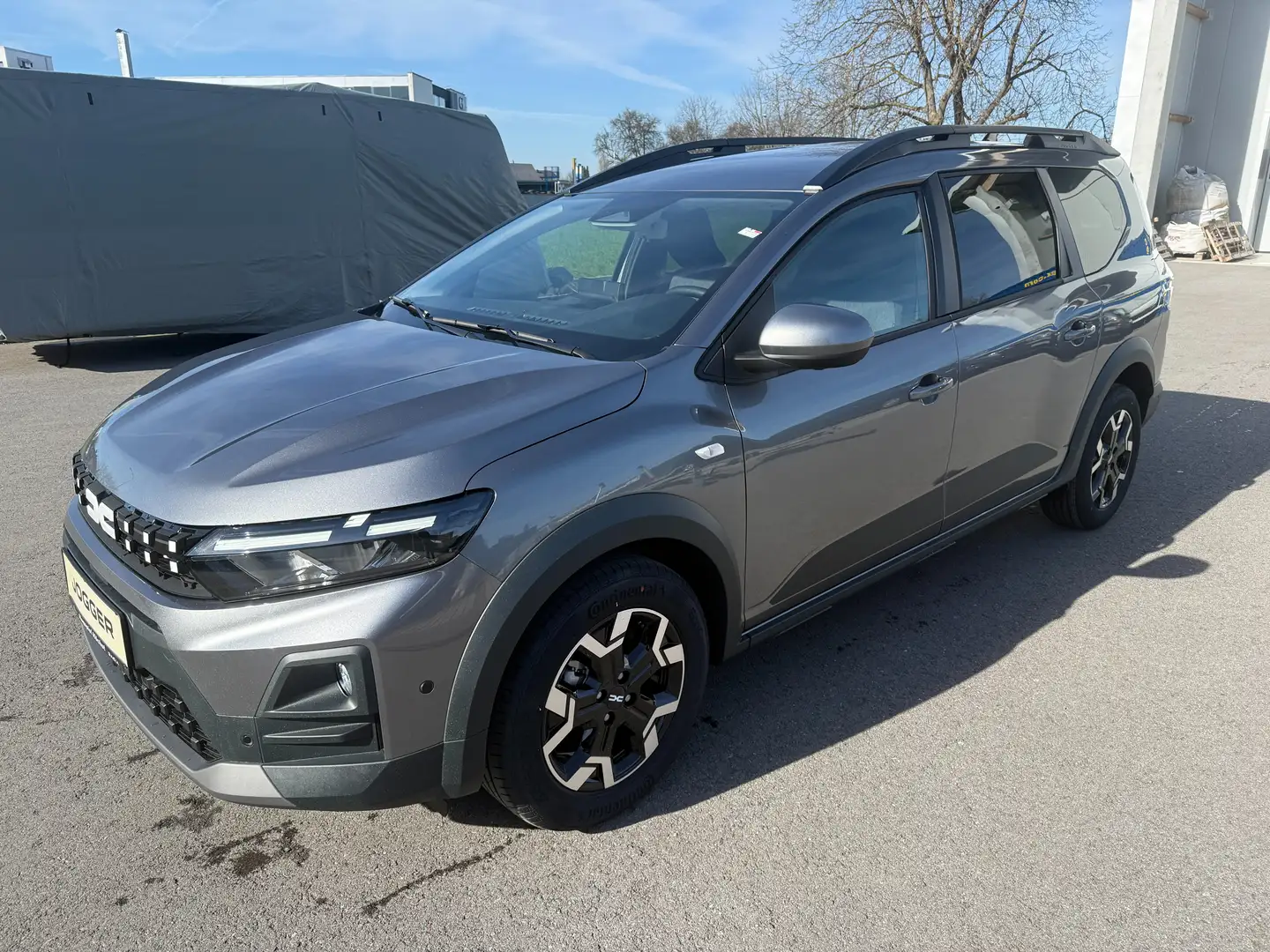 Dacia Jogger Journey TCe 110 Vollausstattung 360 Grad Kamera Grau - 1