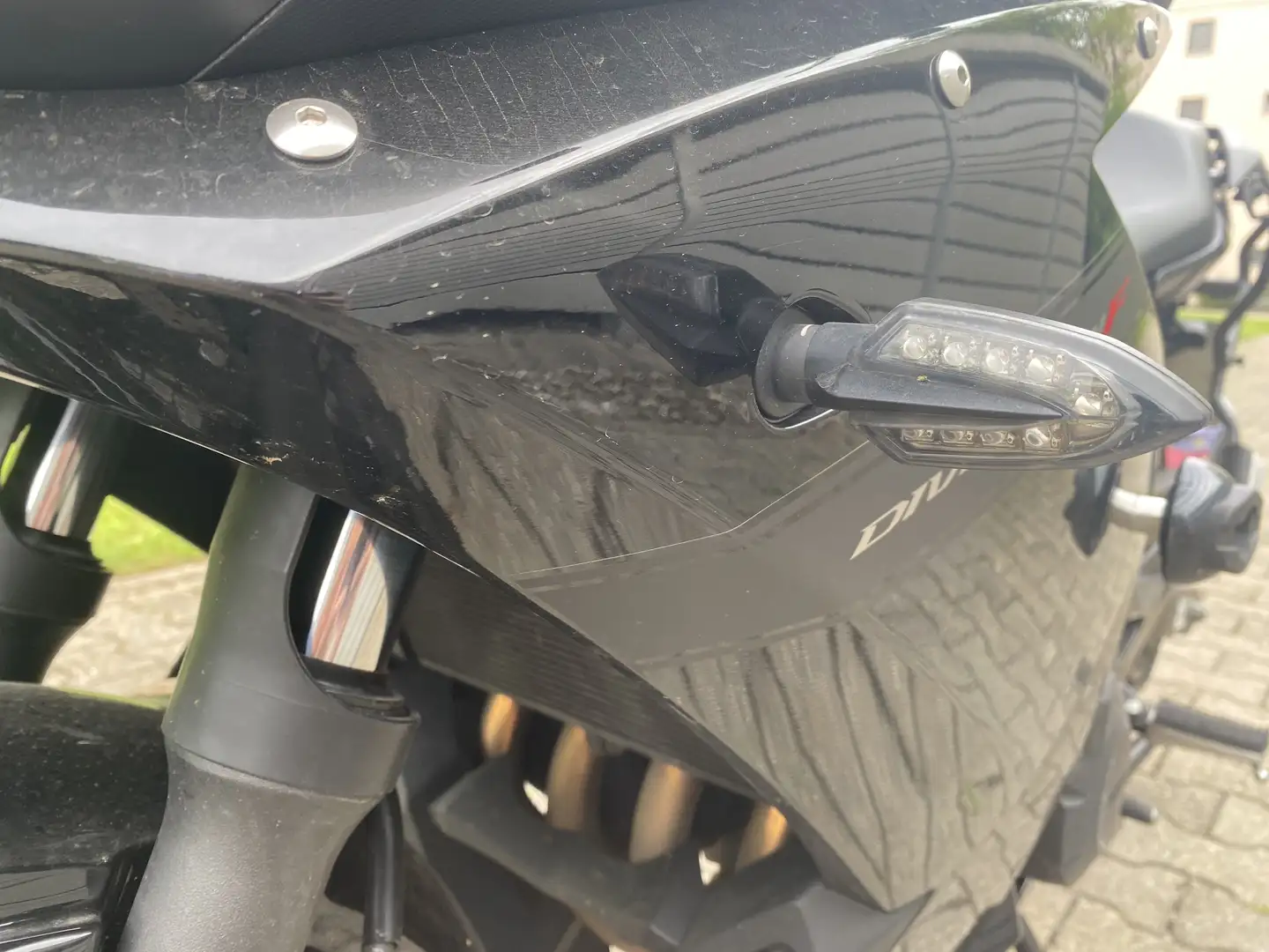 Yamaha XJ 6 Diversion F Noir - 2