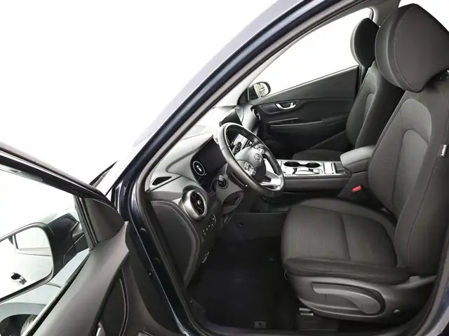 Hyundai Kona view 8