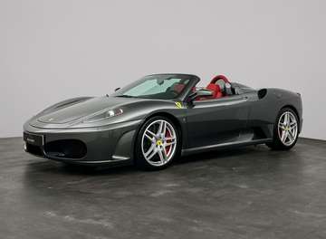 4.3 V8 Spider F1