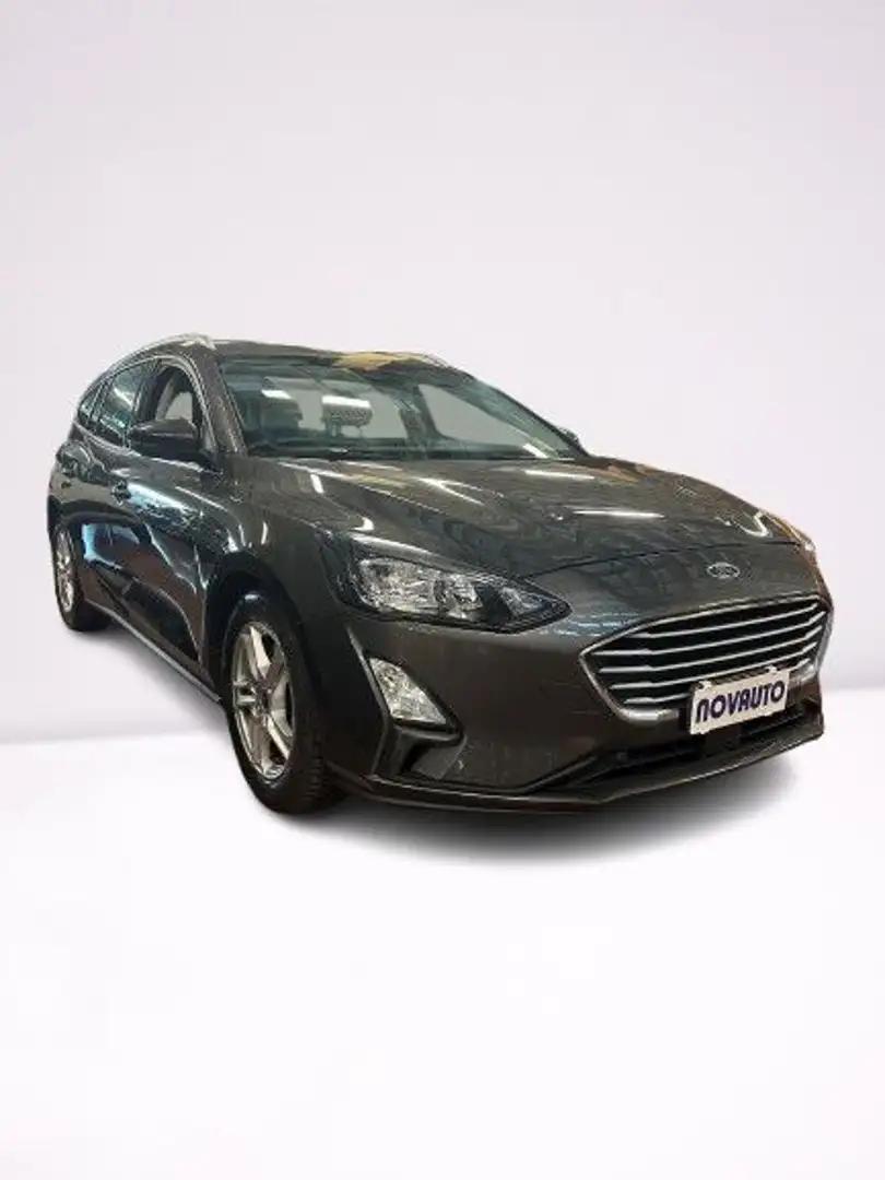 Ford Focus 1.5 EcoBlue 120 CV automatico SW Business Co-Pilot Grijs - 1