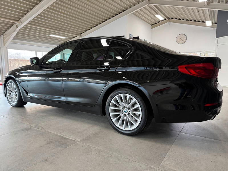 BMW 530 d xDrive Luxury Line * HEAD UP * KAMERA * — photo 9
