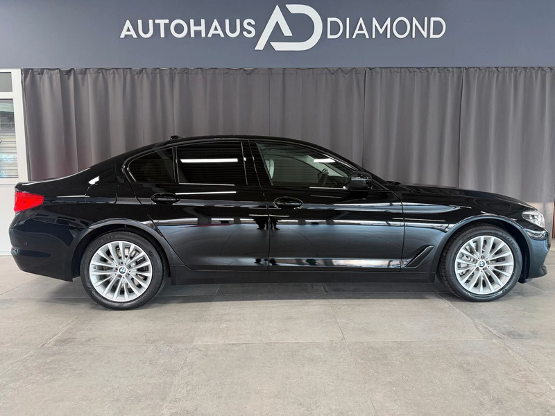 BMW 530 d xDrive Luxury Line * HEAD UP * KAMERA * — photo 7