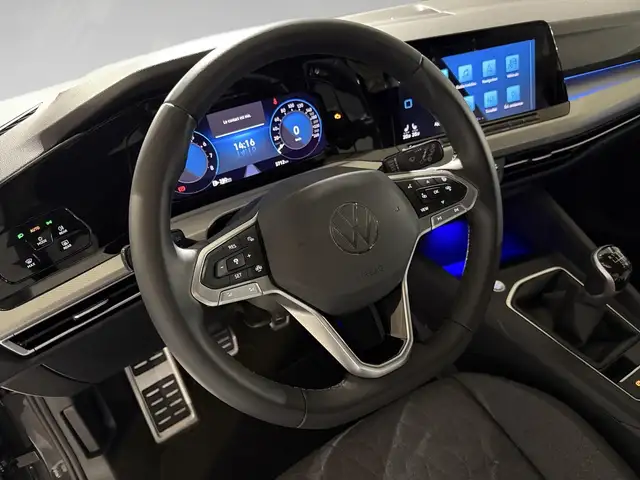 Volkswagen Golf view 8