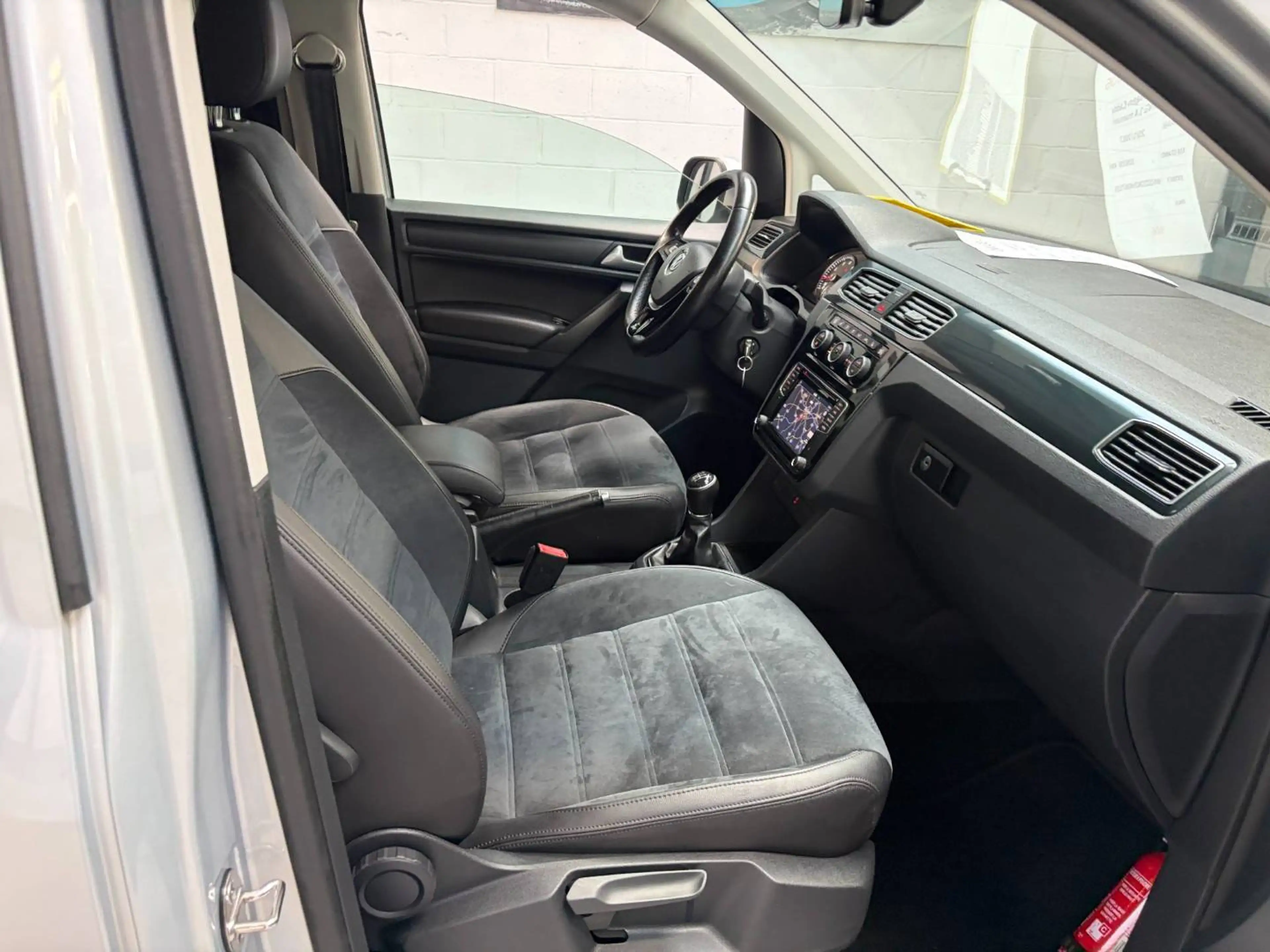 Volkswagen Caddy 1.4 TGI Maxi CNG (EU6) — photo 12