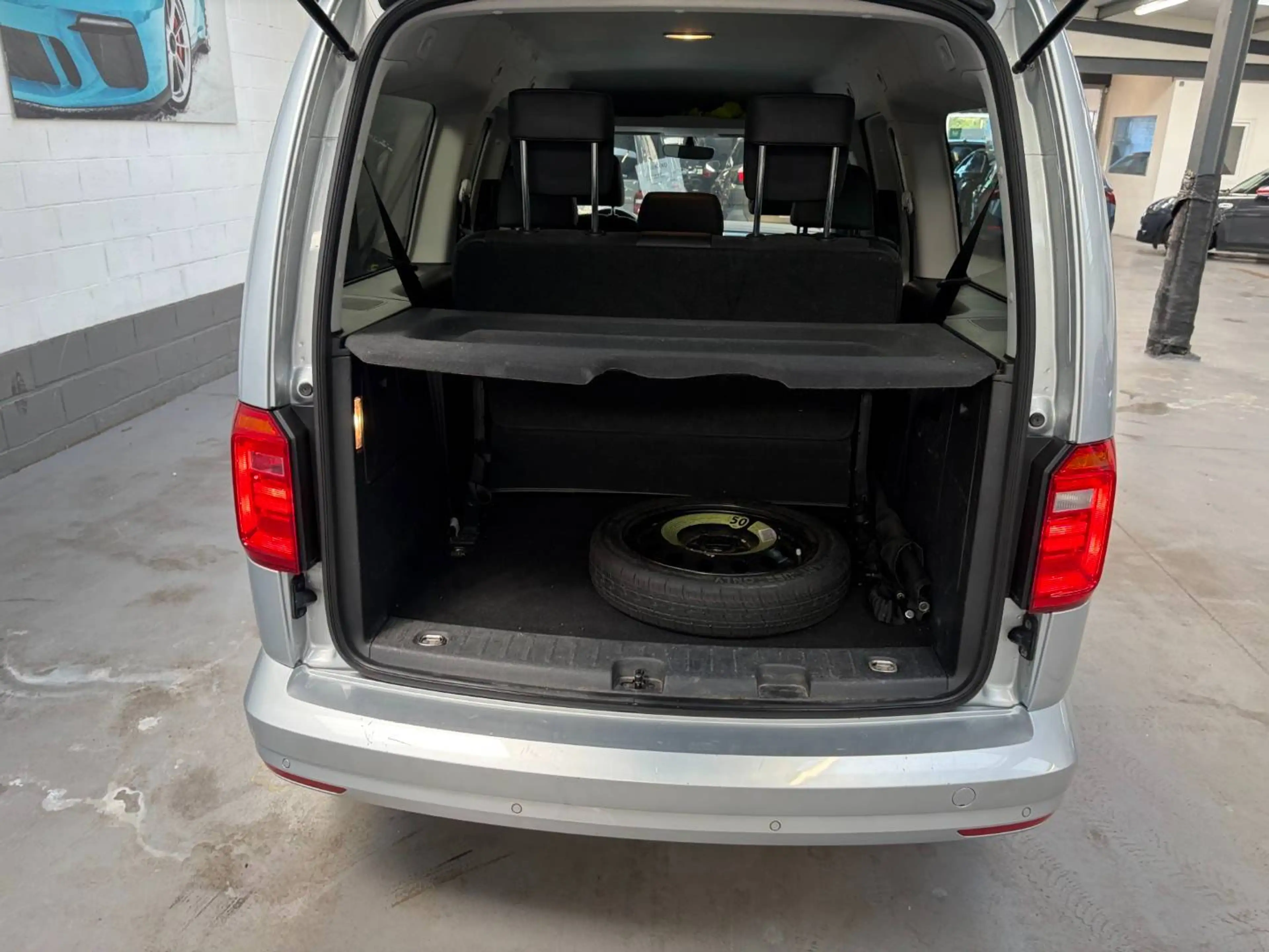 Volkswagen Caddy 1.4 TGI Maxi CNG (EU6) — photo 15