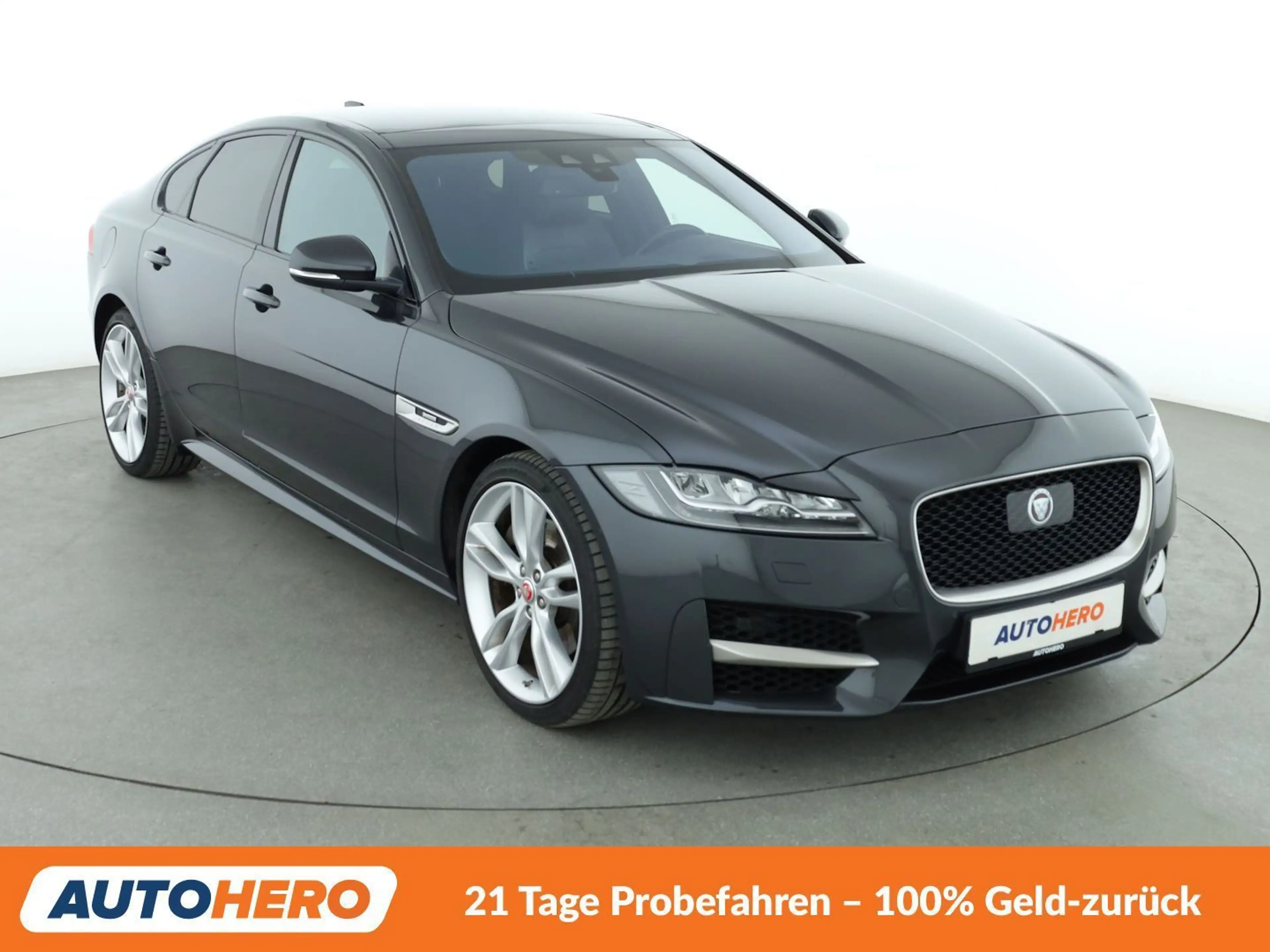 Jaguar XF 30d R-Sport Aut. *NAVI*VC*HUD*ACC*CAM*SHZ* — photo 8