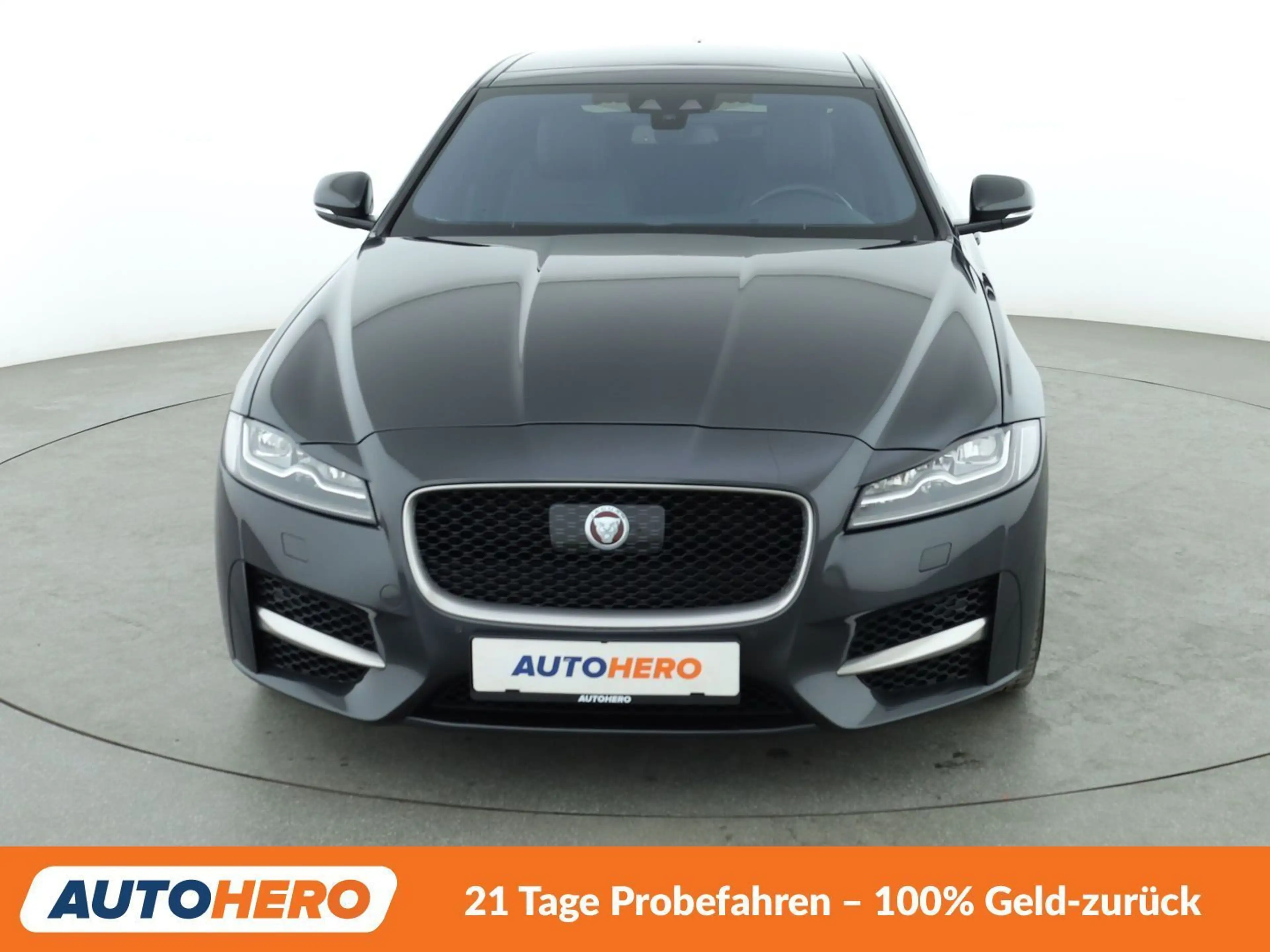 Jaguar XF 30d R-Sport Aut. *NAVI*VC*HUD*ACC*CAM*SHZ* — photo 9