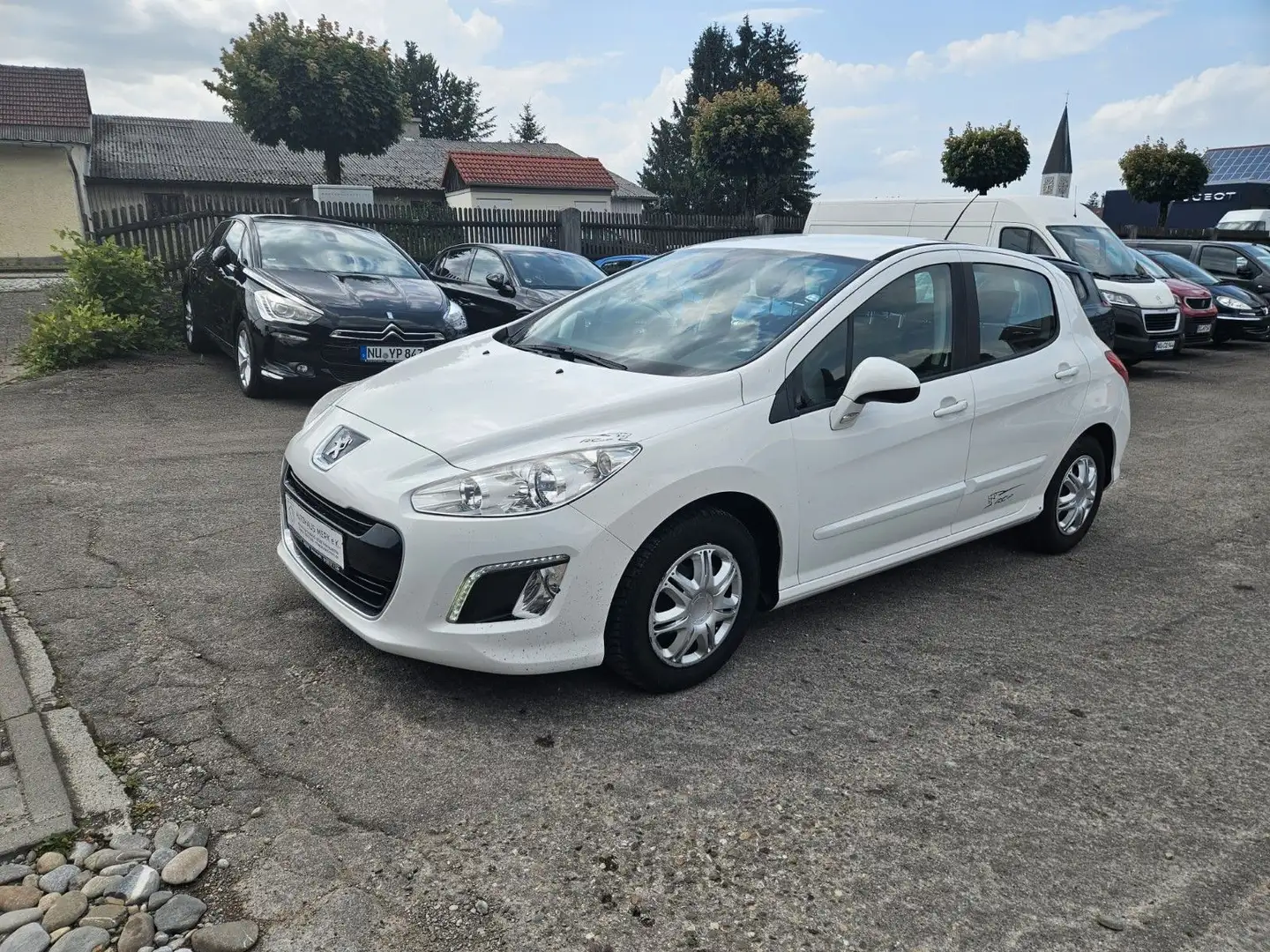 Peugeot 308 Active Weiß - 1
