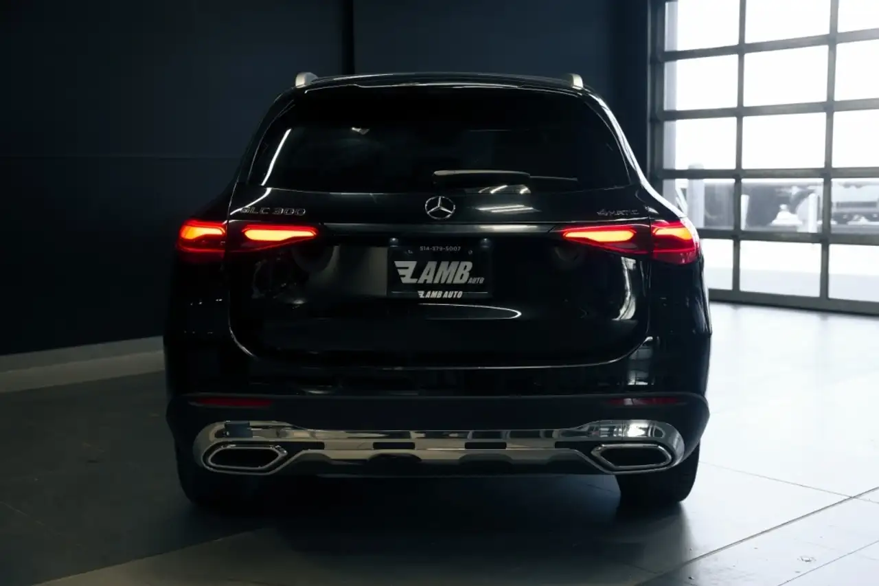 Mercedes-Benz GLC снимка Mercedes-Benz GLC