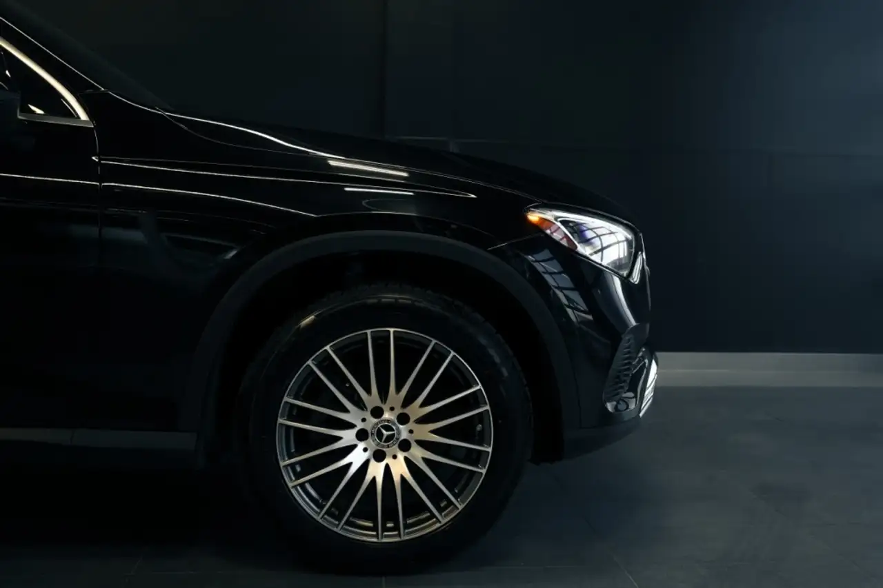 Mercedes-Benz GLC снимка Mercedes-Benz GLC