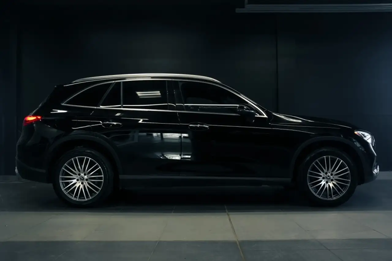 Mercedes-Benz GLC снимка Mercedes-Benz GLC