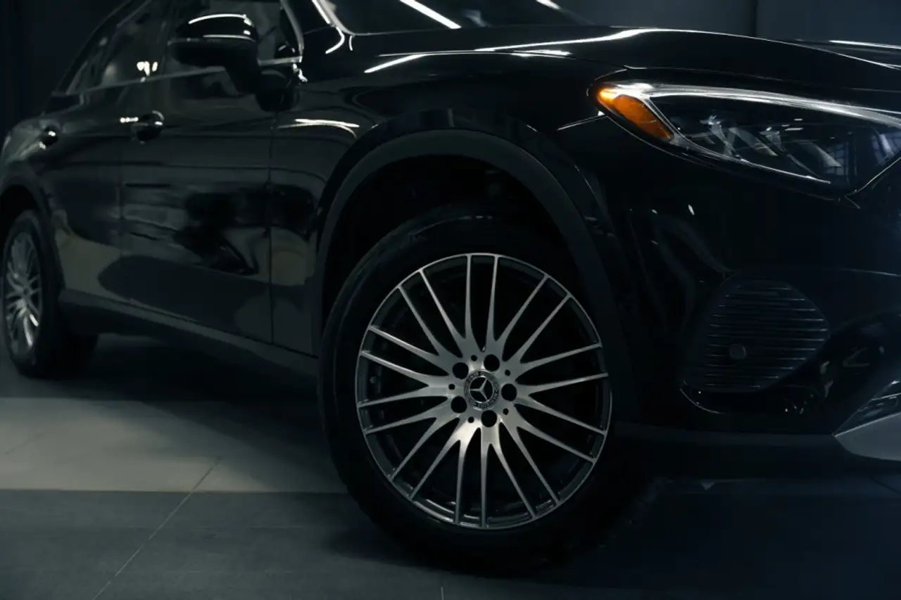 Mercedes-Benz GLC снимка Mercedes-Benz GLC