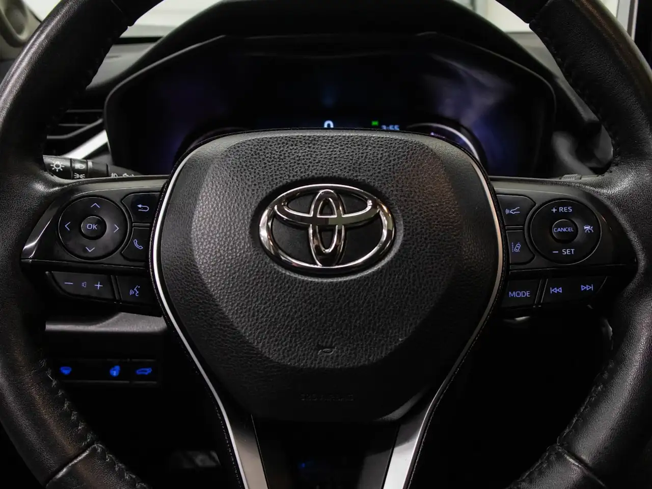 Toyota RAV 4 снимка Toyota RAV 4