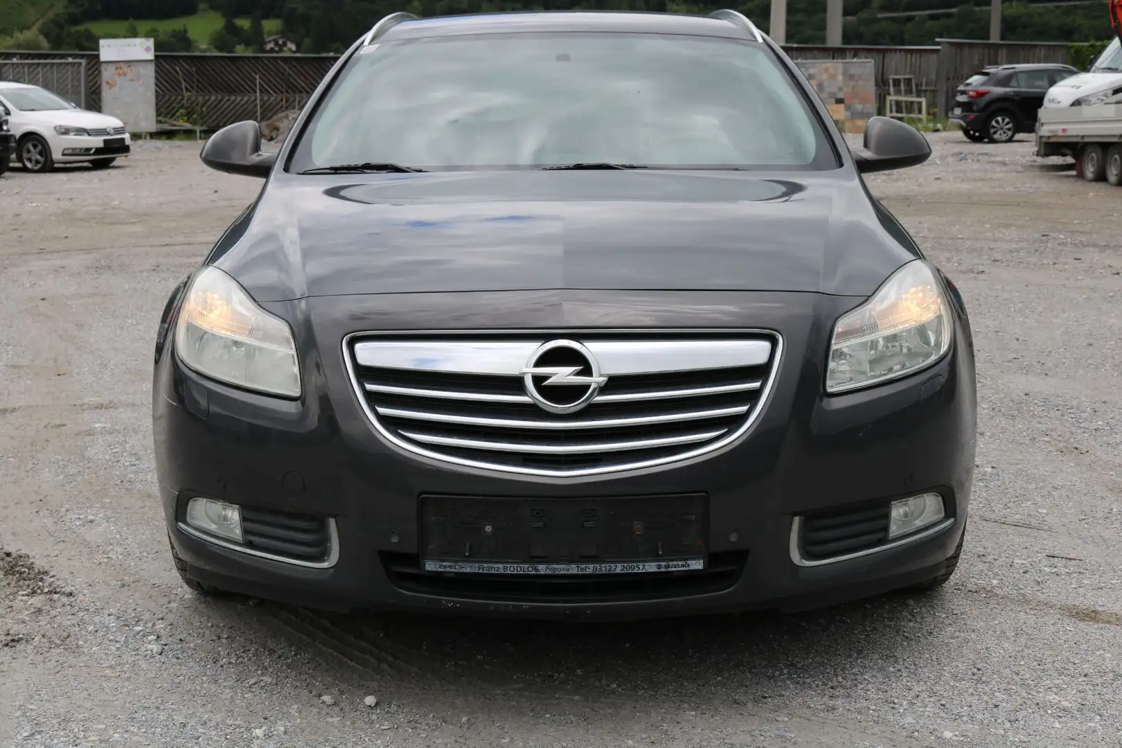 Opel Insignia ST 2,0 Active CDTI DPF Ecotec Start/Stop System Grau - 2