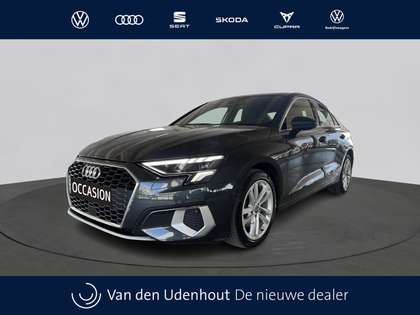 Audi A3 Limousine 35 TFSI 150Pk Business Edition / Stoelve