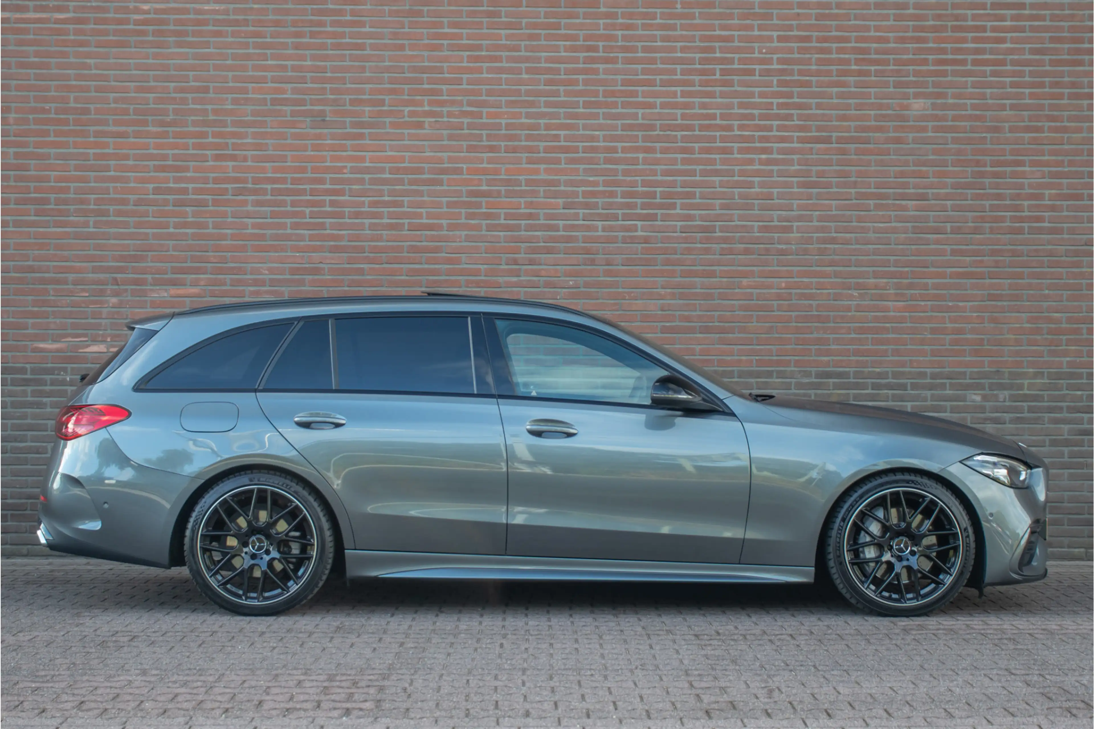Mercedes-Benz C 200 Launch Edition AMG Line, Origineel NL, Panoramadak — photo 20