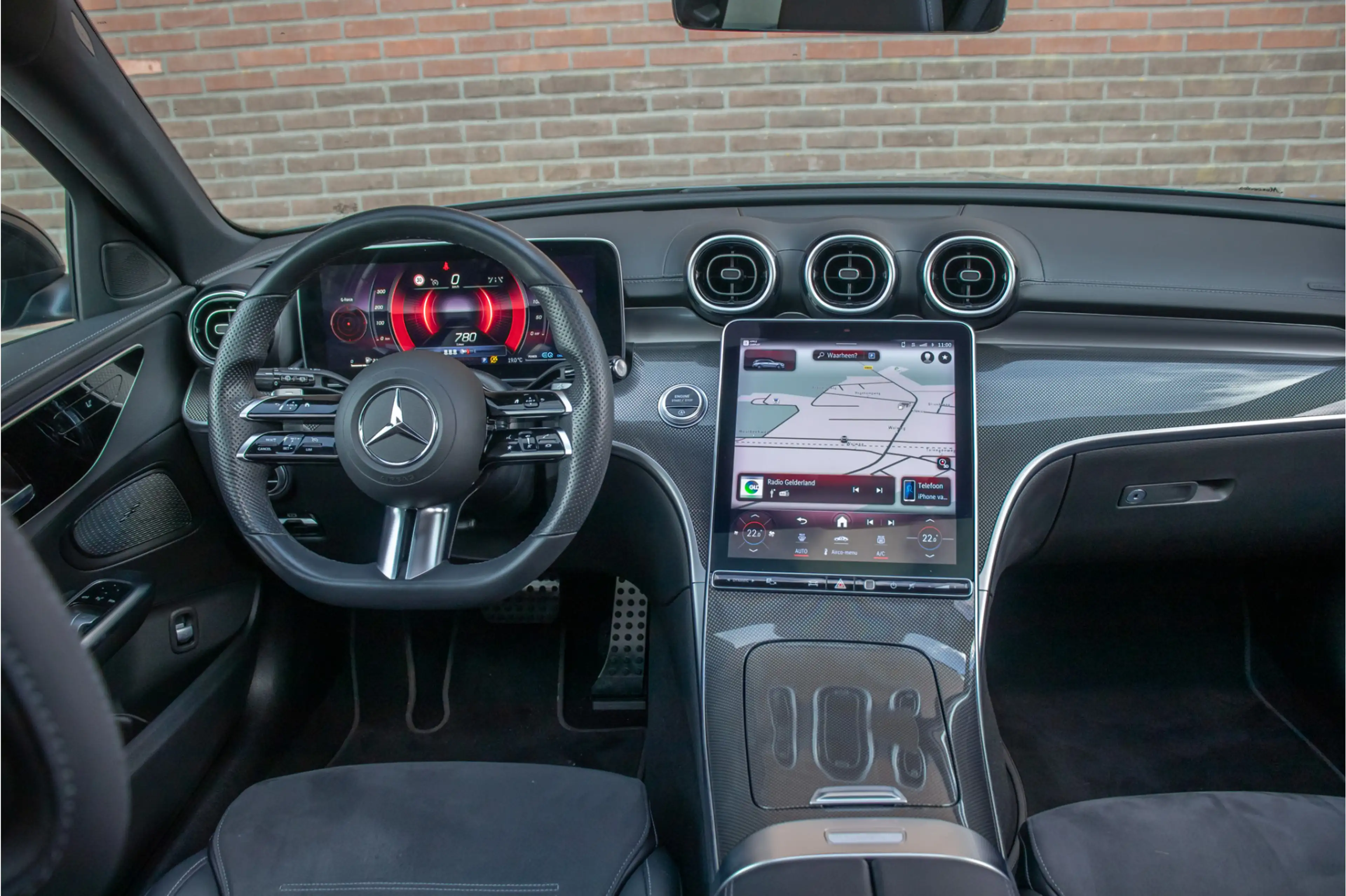 Mercedes-Benz C 200 Launch Edition AMG Line, Origineel NL, Panoramadak — photo 8