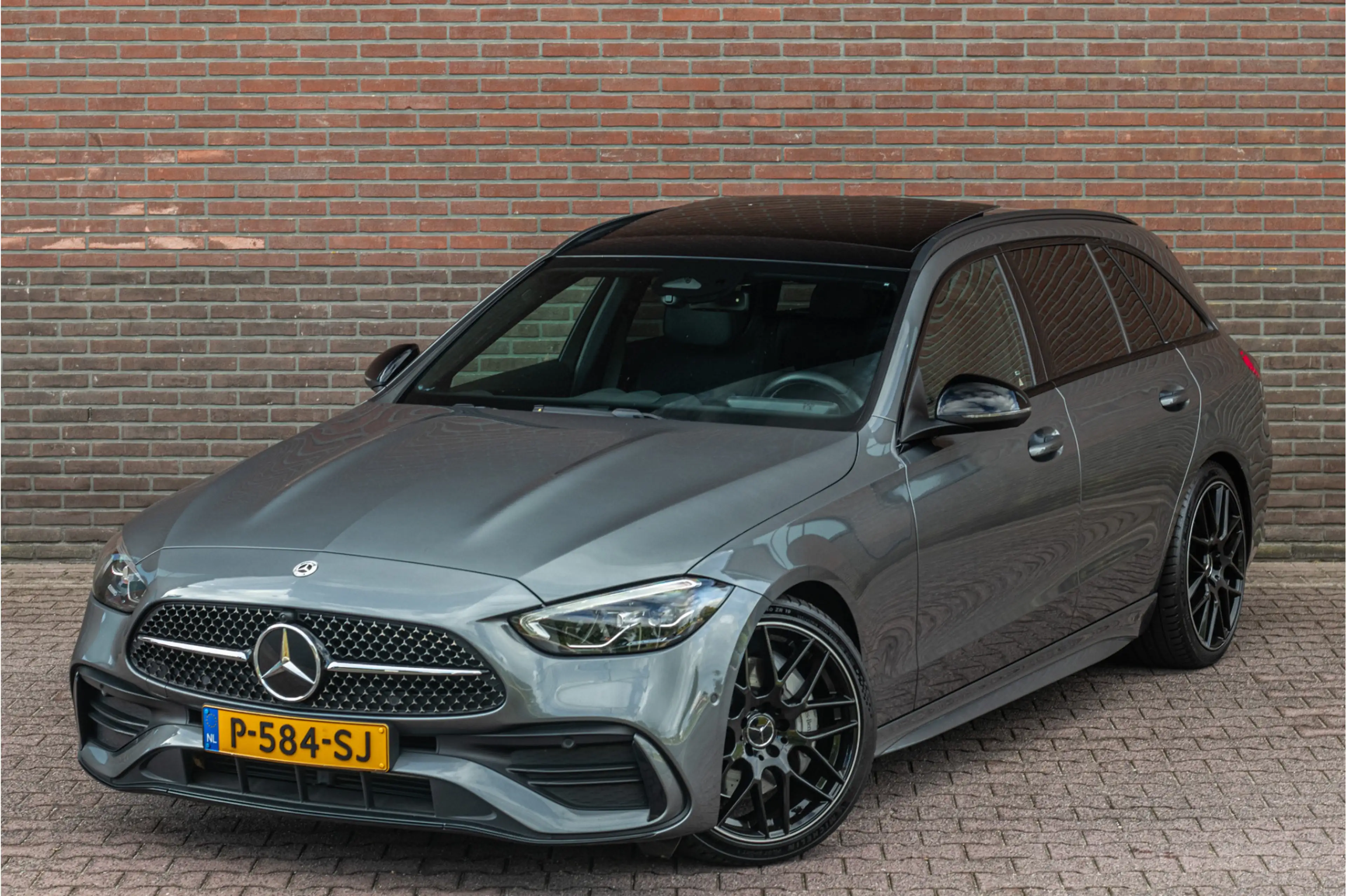 Mercedes-Benz C 200 Launch Edition AMG Line, Origineel NL, Panoramadak — photo 31