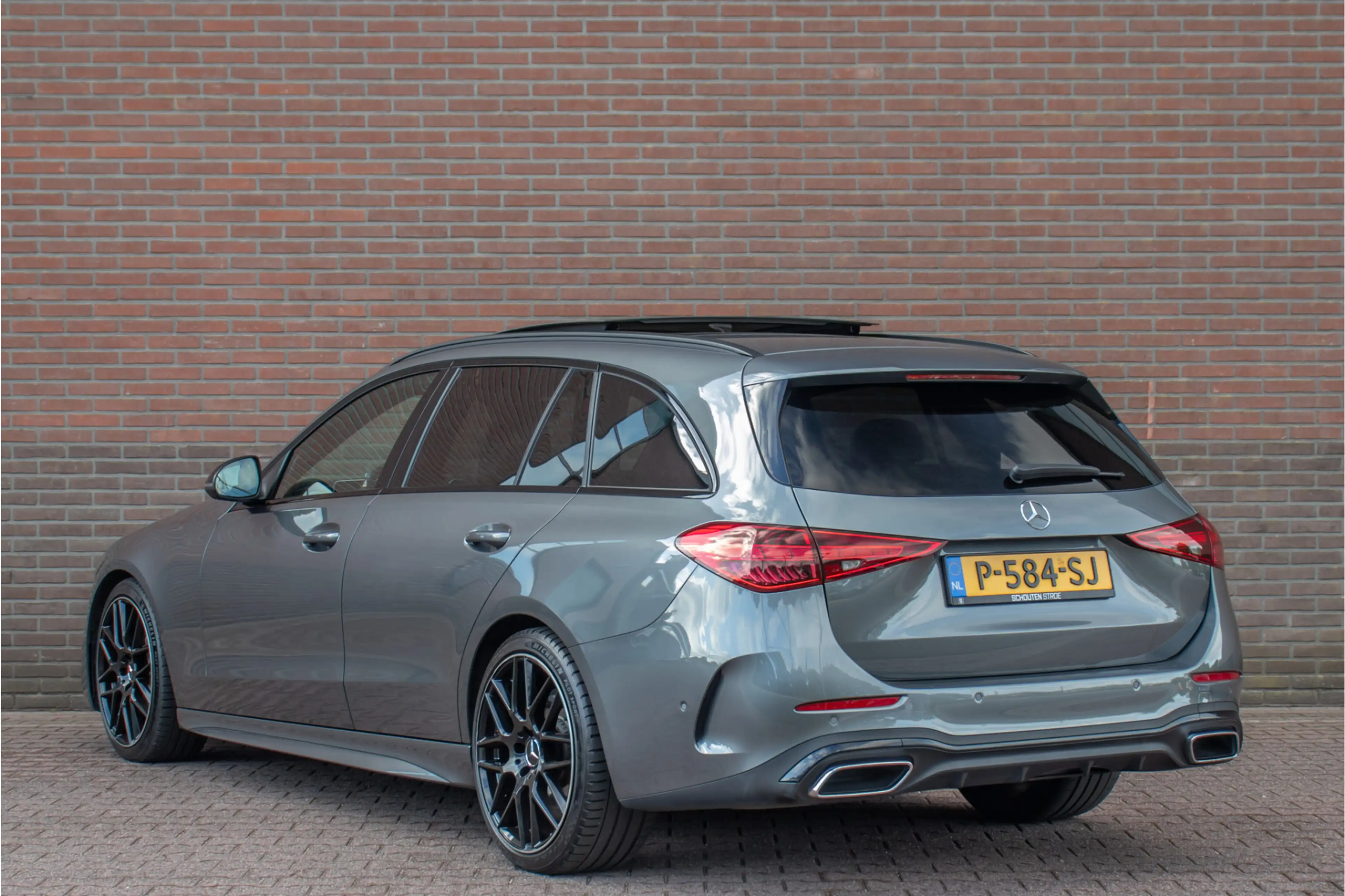 Mercedes-Benz C 200 Launch Edition AMG Line, Origineel NL, Panoramadak — photo 7
