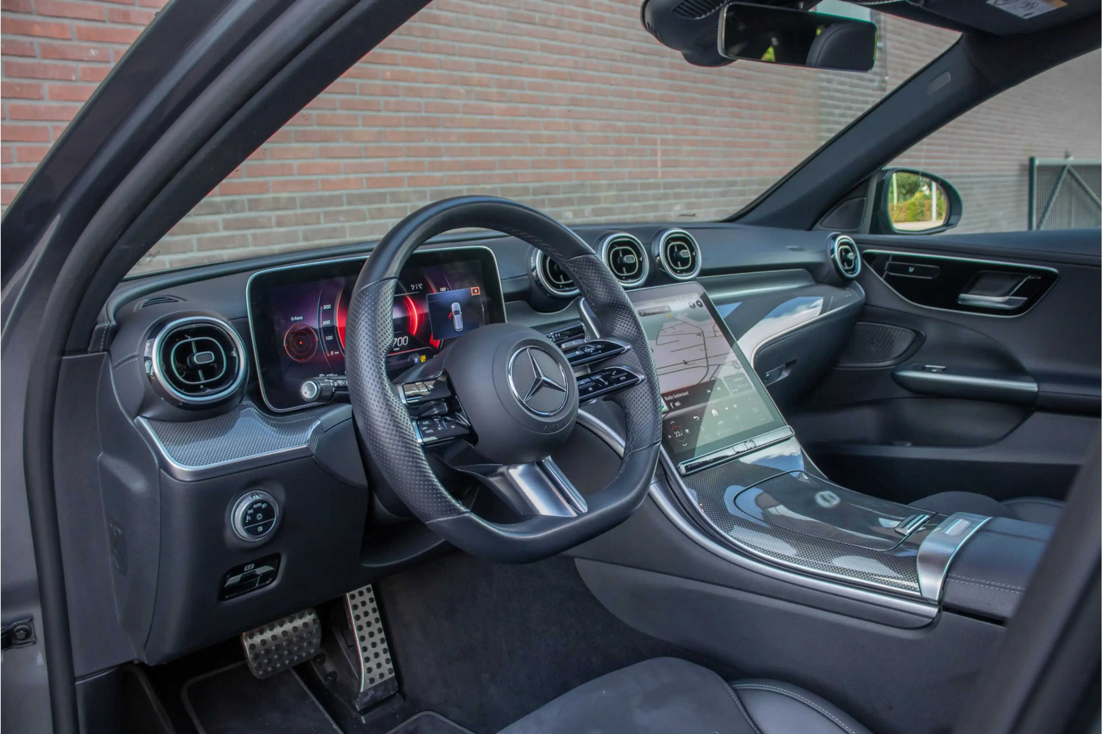 Mercedes-Benz C 200 Launch Edition AMG Line, Origineel NL, Panoramadak — photo 2