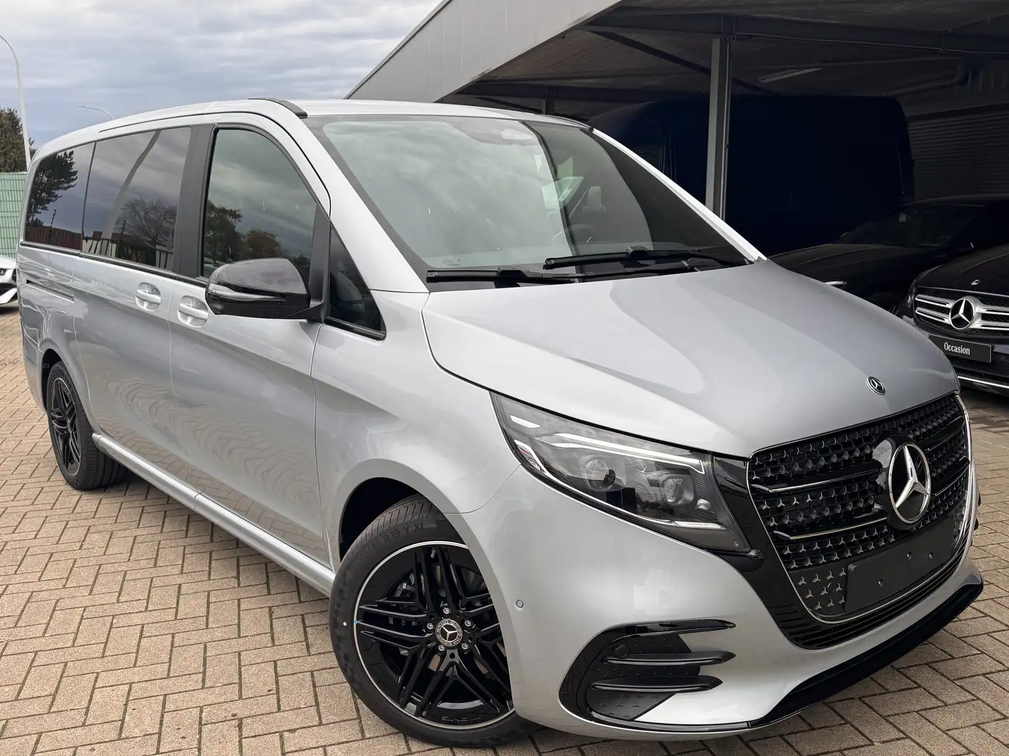 Mercedes-Benz V 300 Lichte vracht /78.385+BTW/EXCLUSIVE/airmatic/AMG Argent - 2