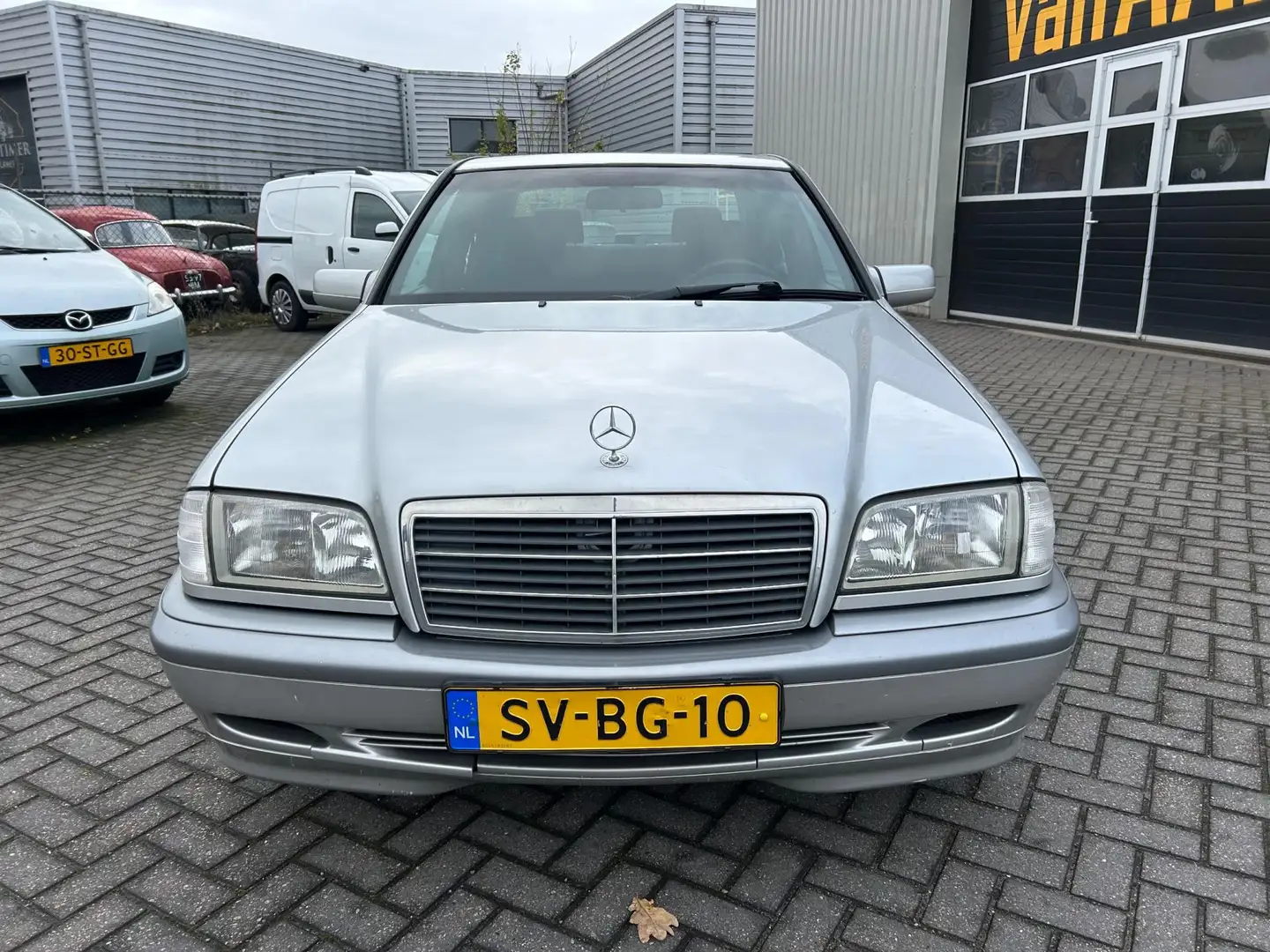 Mercedes-Benz C 180 Esprit | AUTOMAAT | CRUISE CONTROL | NAP | Grijs - 2