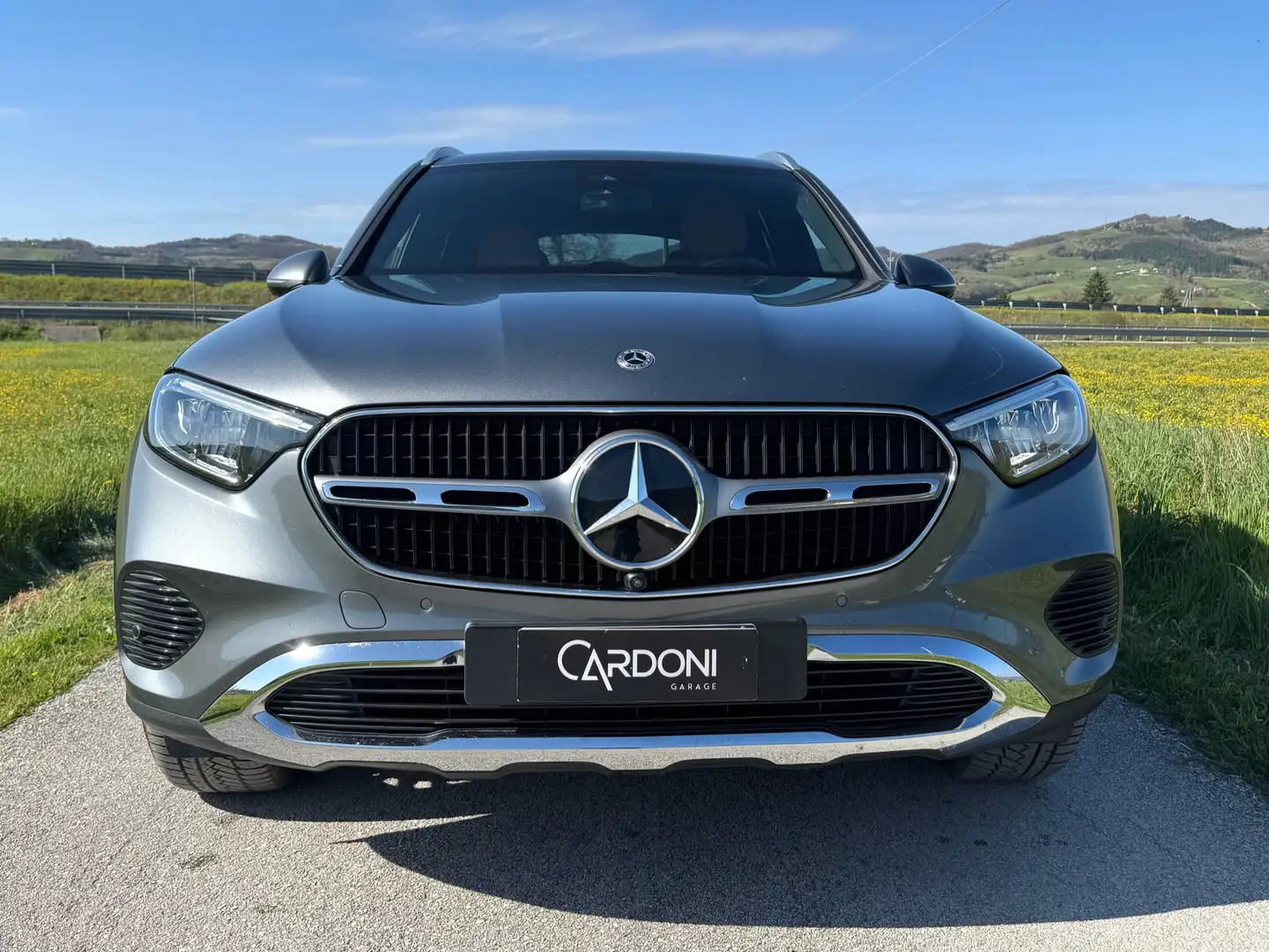Mercedes-Benz GLC 220 Advanced Plus 4matic Gris - 2