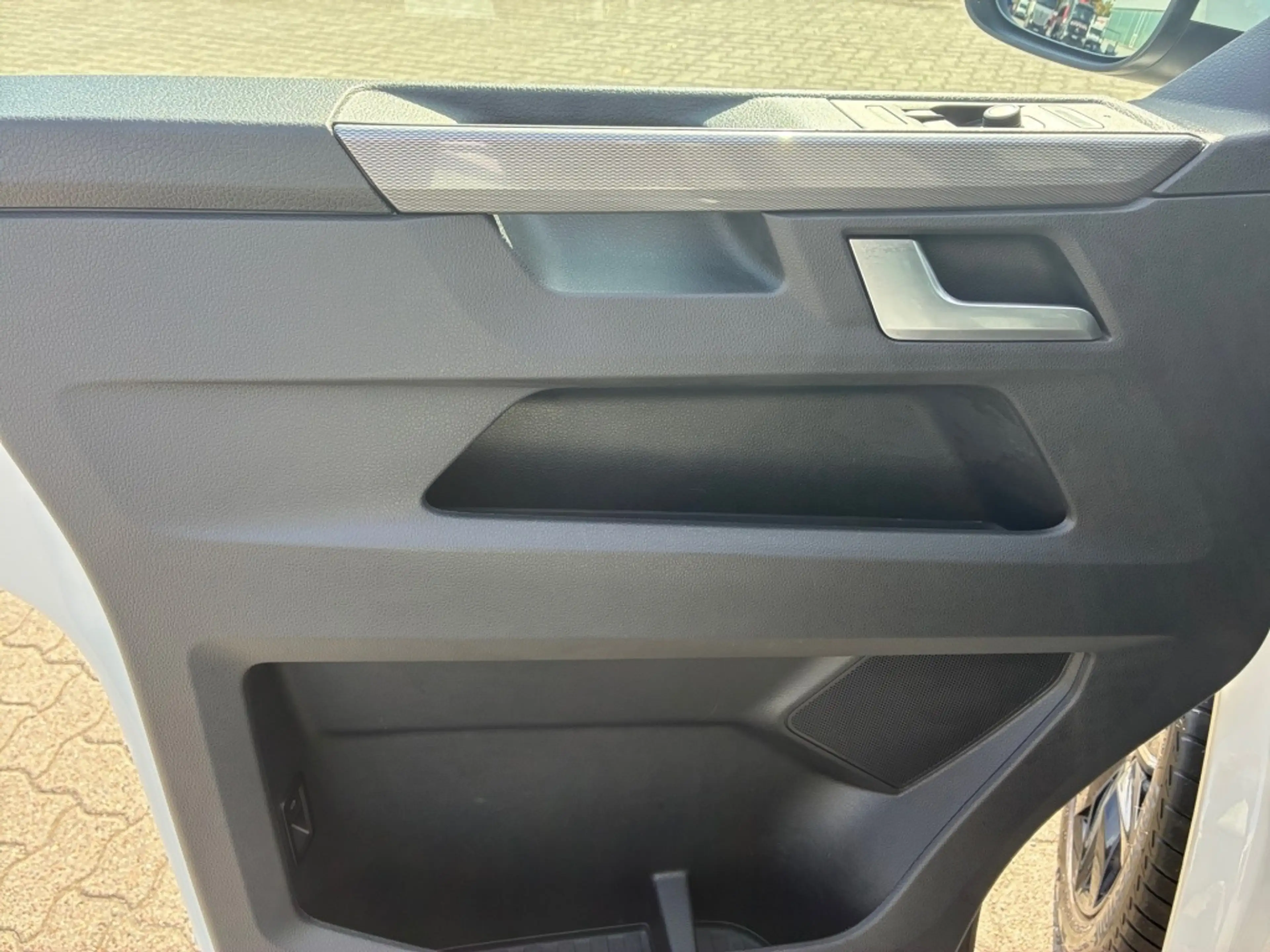Volkswagen T6.1 Multivan GenSix 4M AHK+Memory+StHz+Digital — photo 5