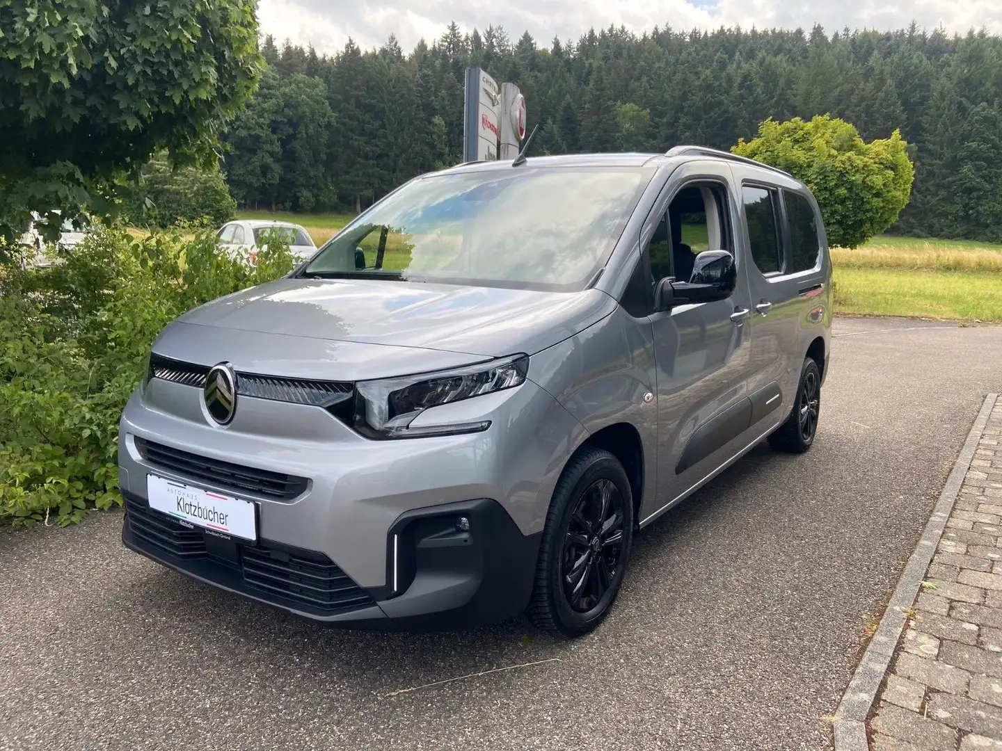 Citroen Berlingo Max XL BlueHDI 130 Grijs - 1