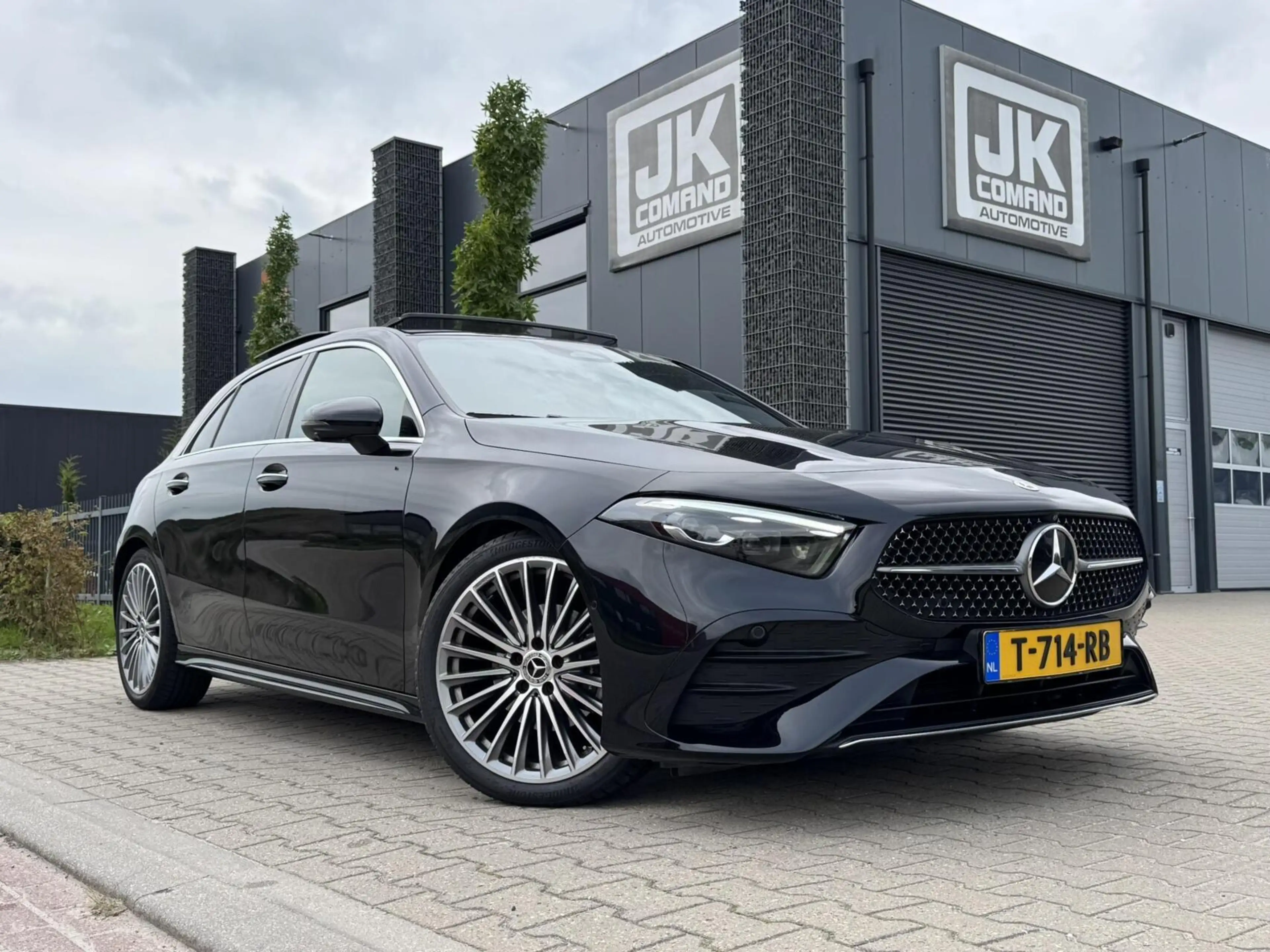 Mercedes-Benz A 180 AMG Line |BTW|Facelift|Pano|Burmester®|360°camera| — photo 10